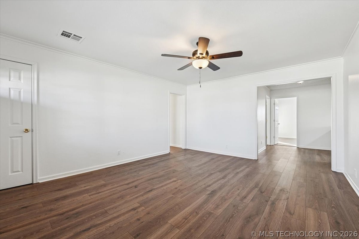 3342 E 30th Street Property Photo 8