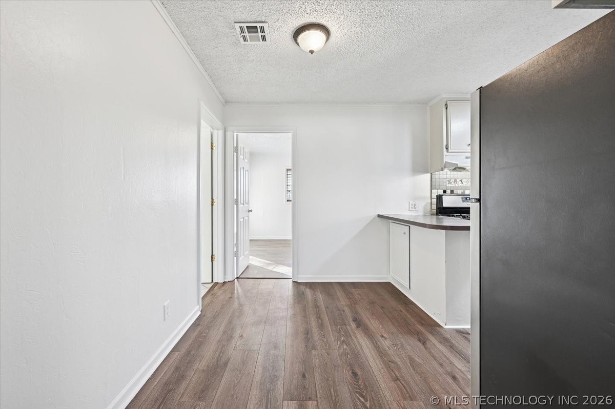 3342 E 30th Street Property Photo 9