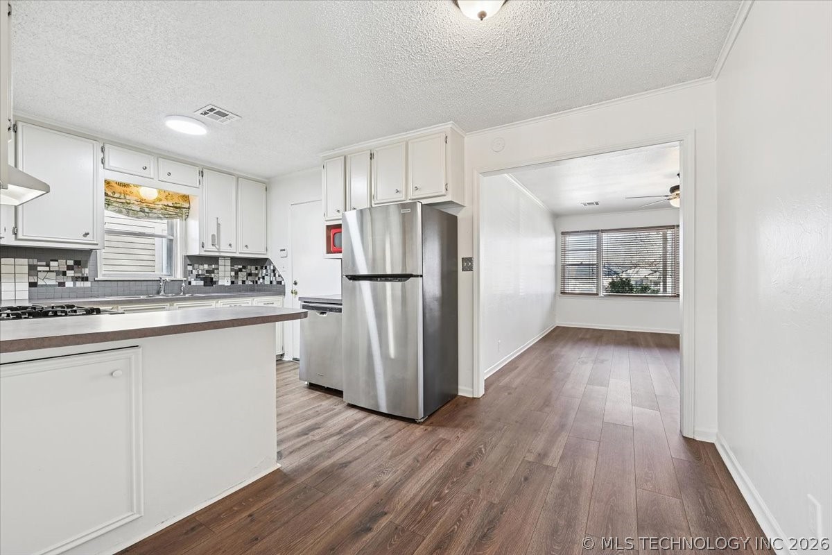 3342 E 30th Street Property Photo 10