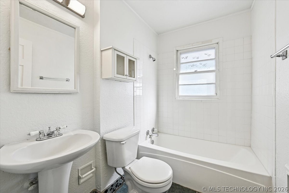 3342 E 30th Street Property Photo 24