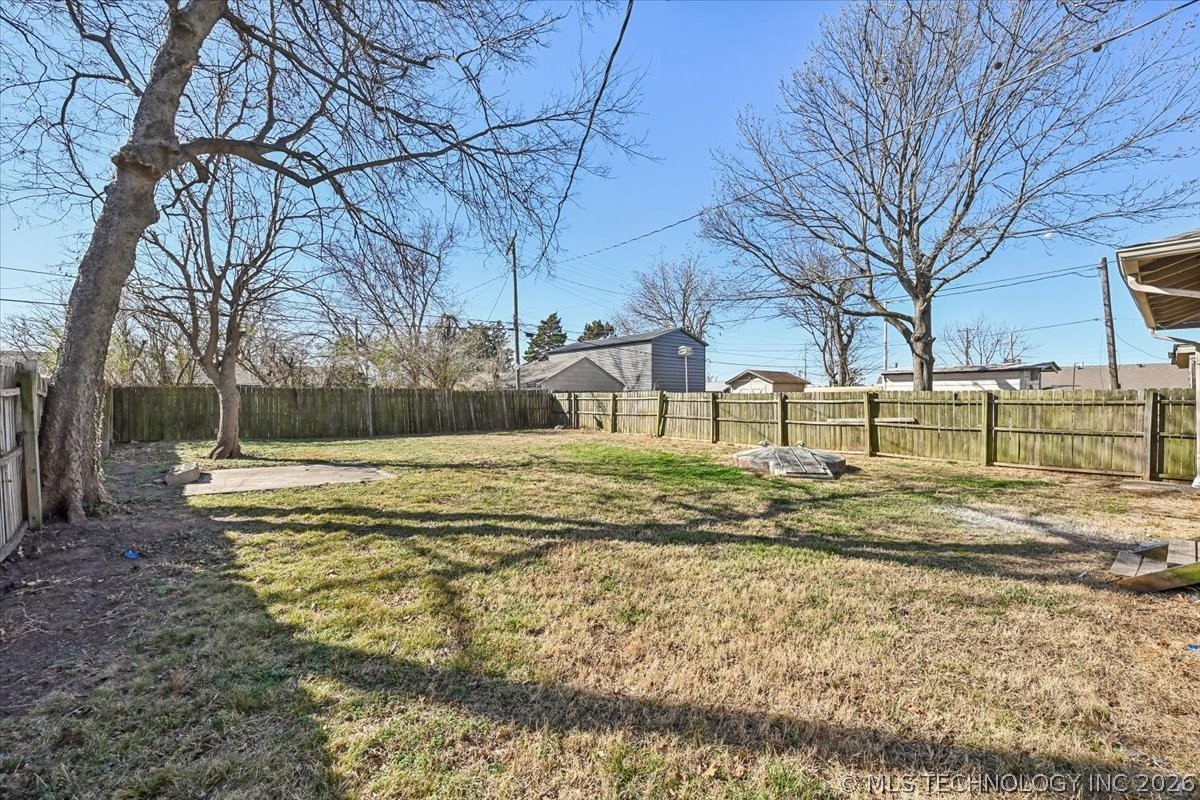 3342 E 30th Street Property Photo 29