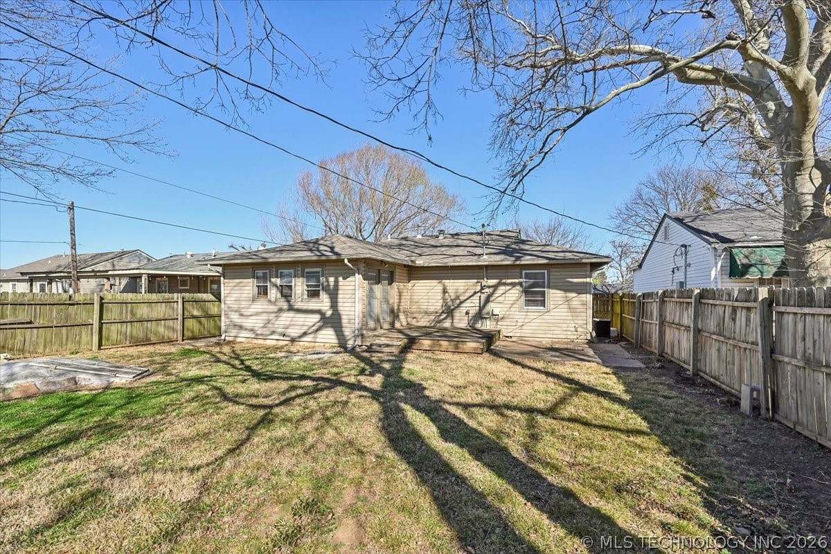 3342 E 30th Street Property Photo 31