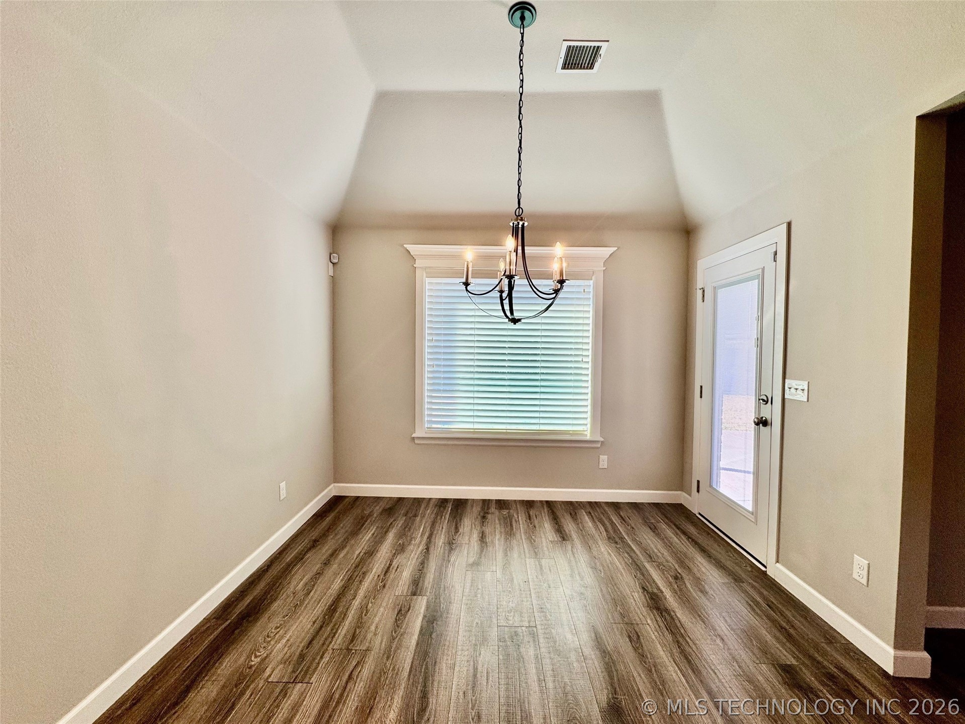 4224 S 185th East Avenue Property Photo 12