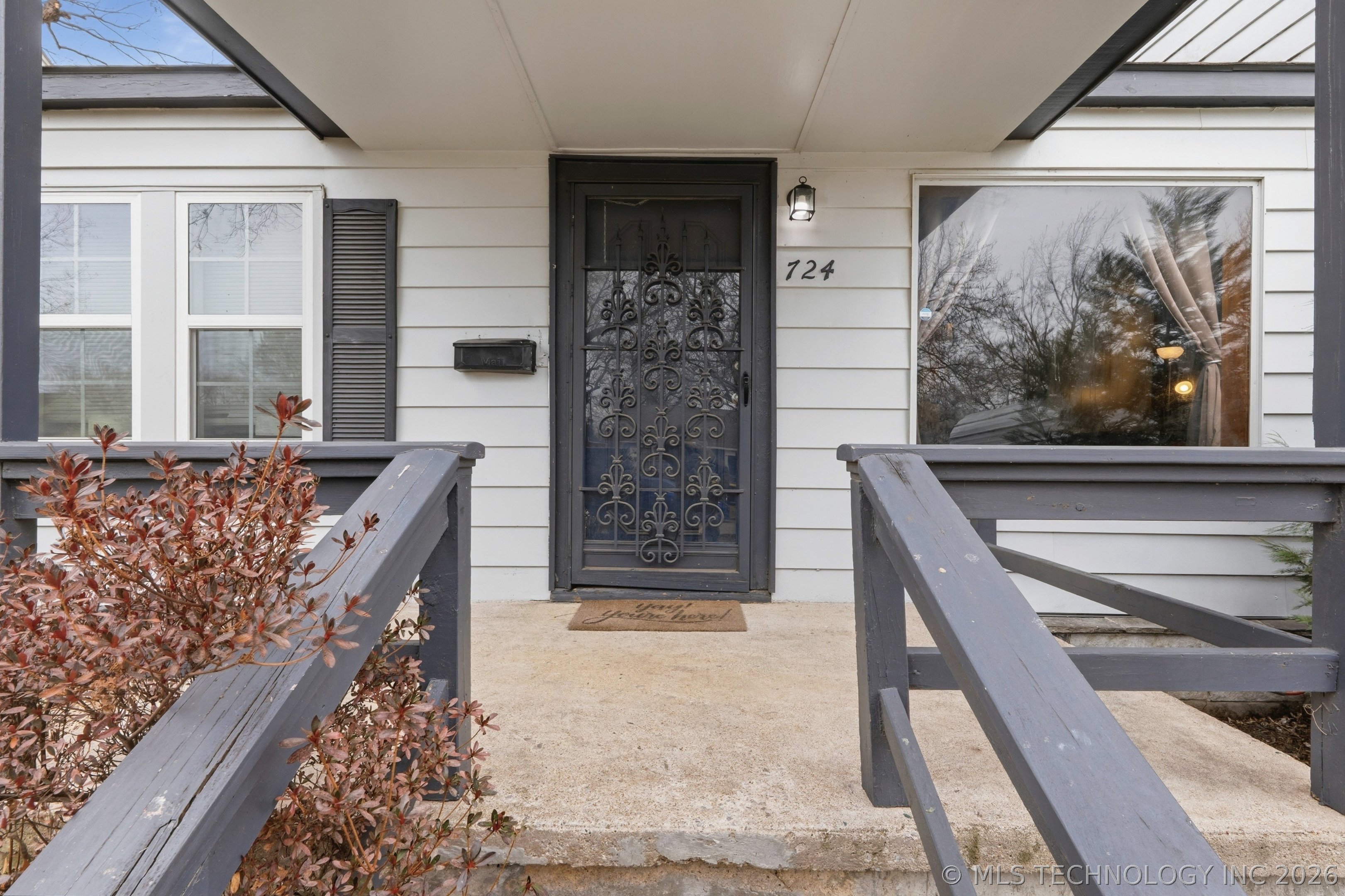 724 N Evanston Avenue Property Photo 3