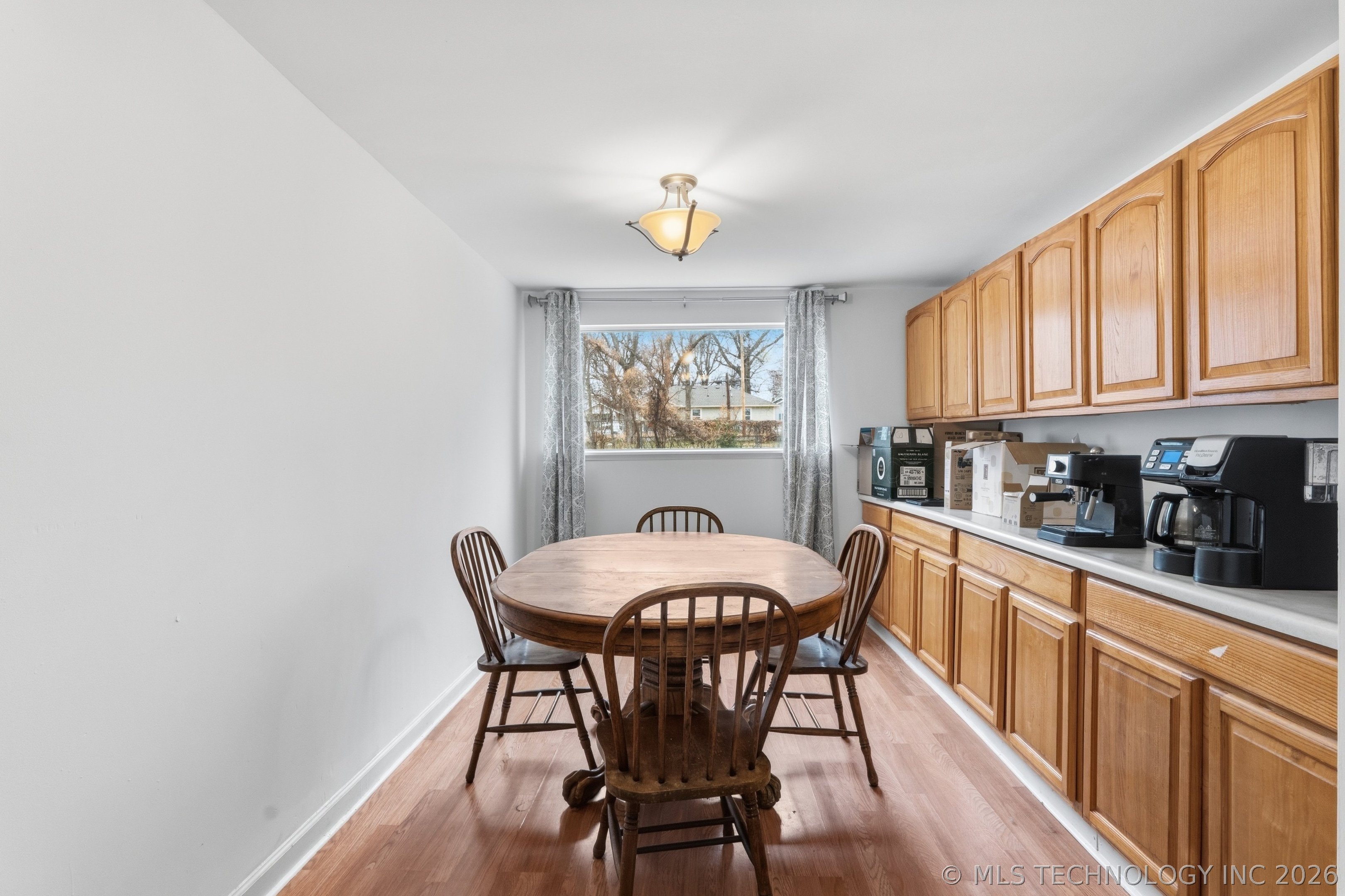 724 N Evanston Avenue Property Photo 9