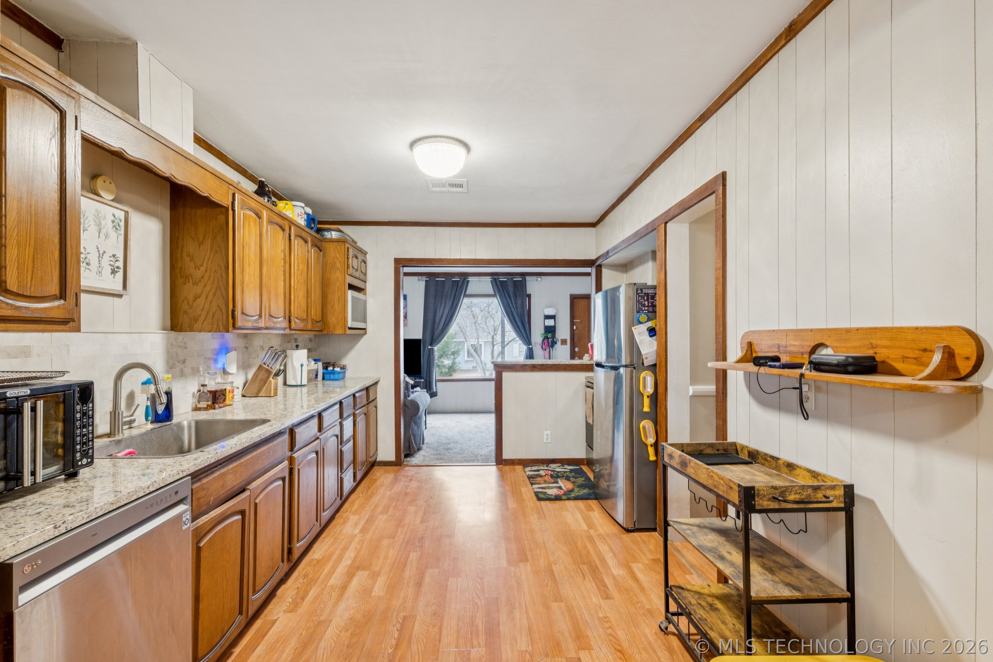 724 N Evanston Avenue Property Photo 34