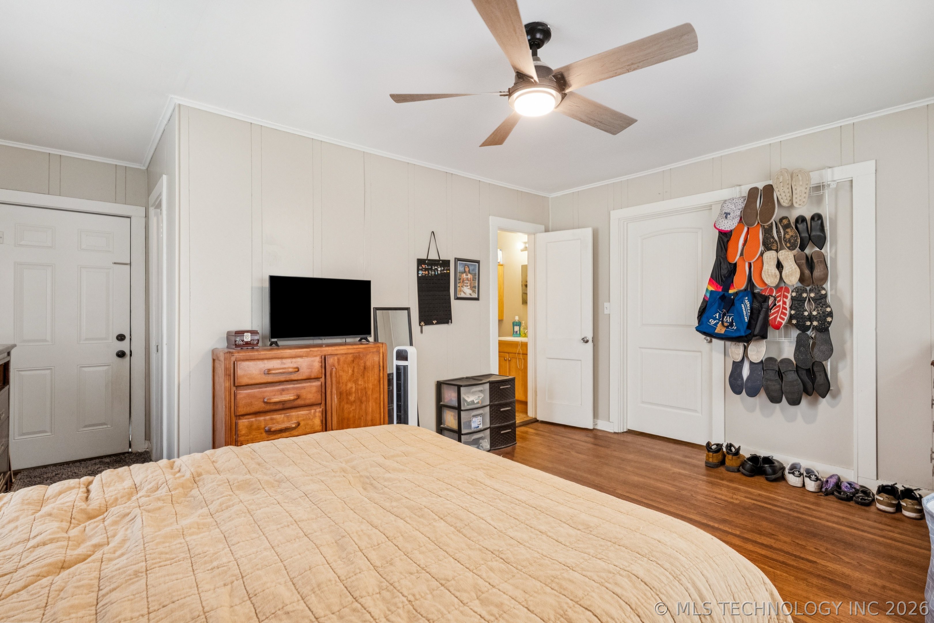 724 N Evanston Avenue Property Photo 38