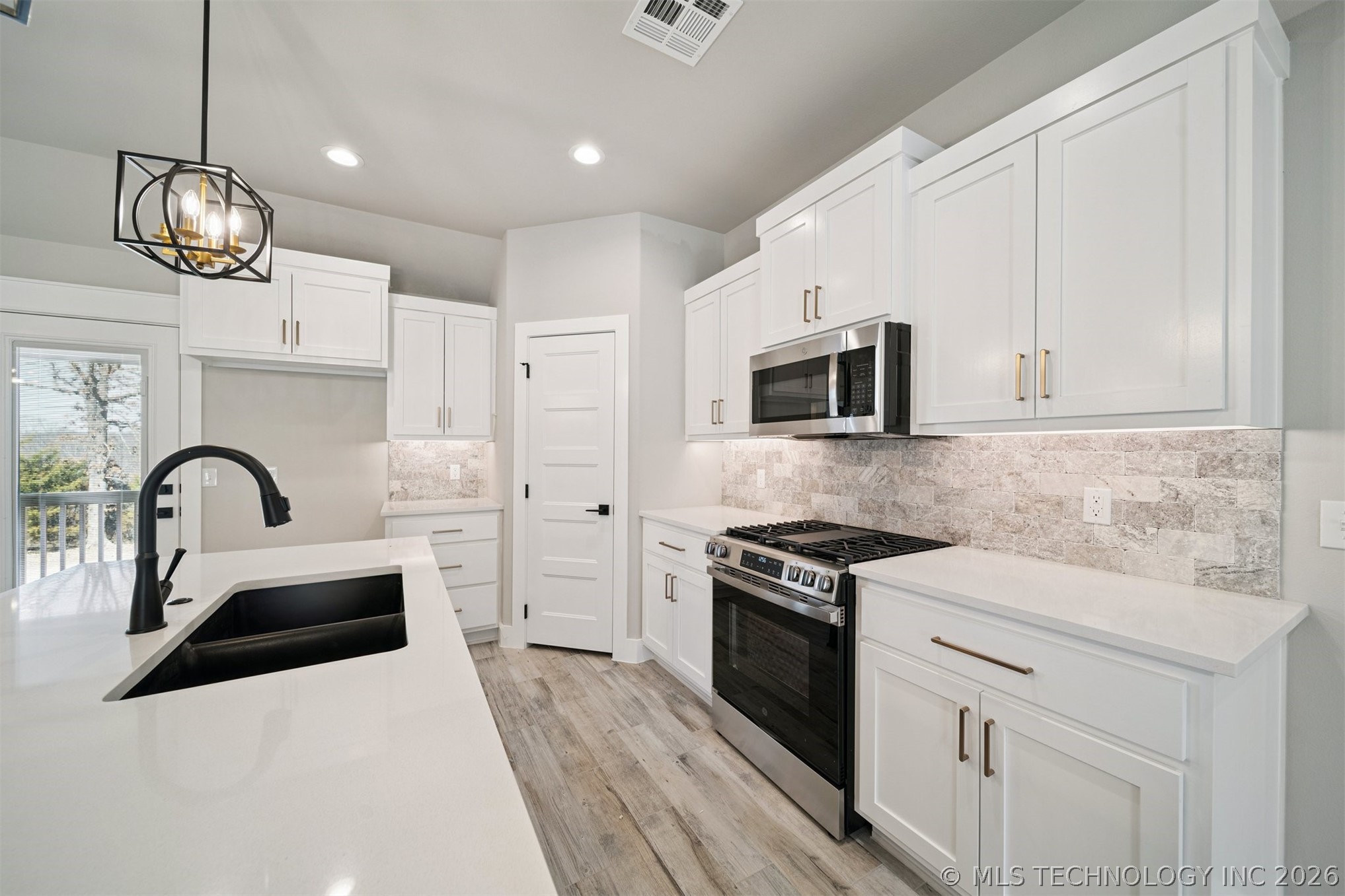 21875 Morgan Road Property Photo 6