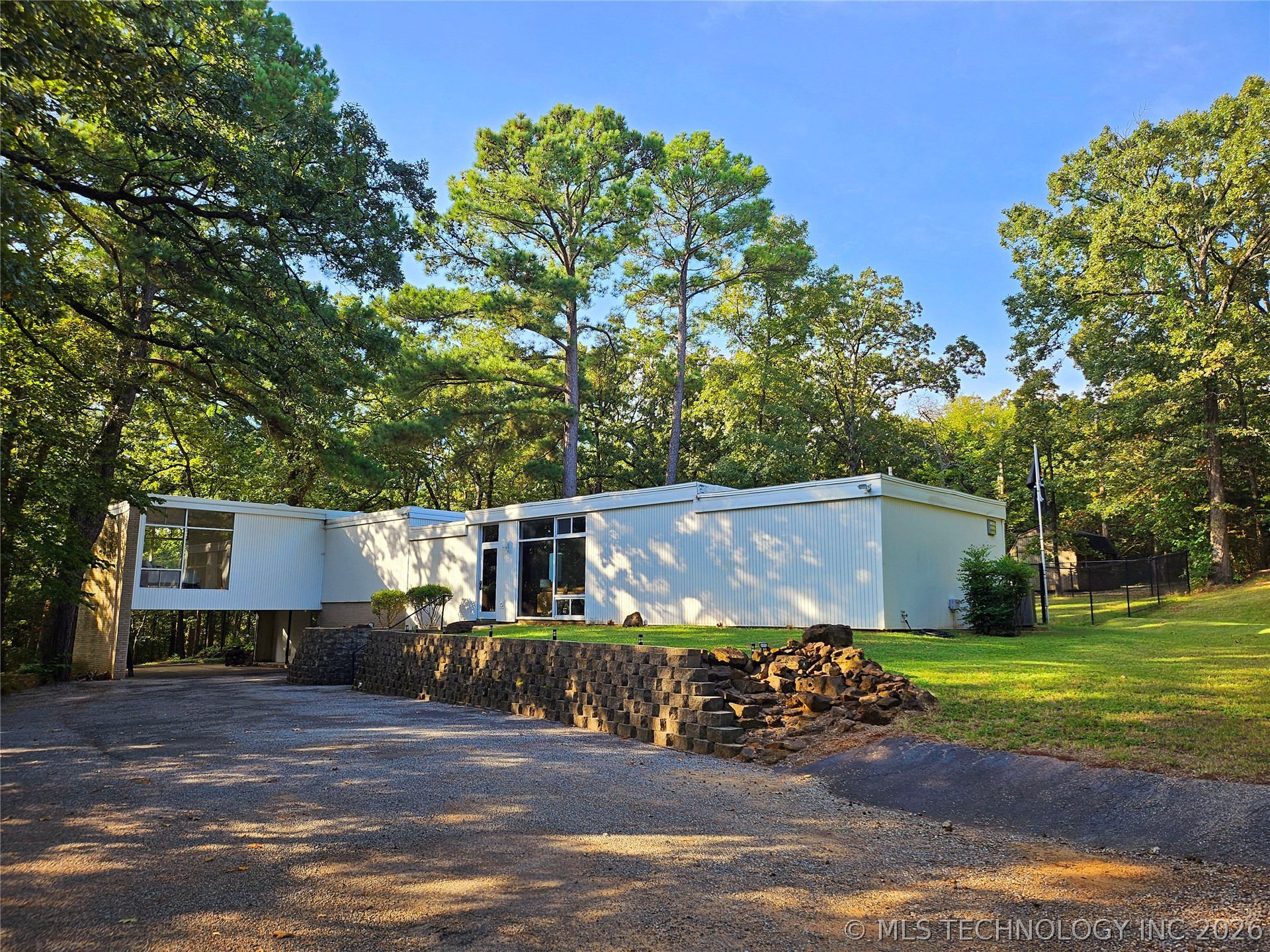 2417 Wilson Street Property Photo 1