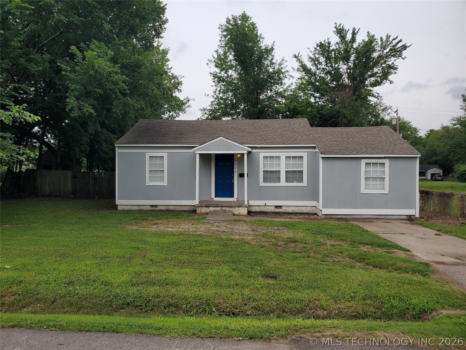 4842 N Johnstown Avenue Property Photo 1