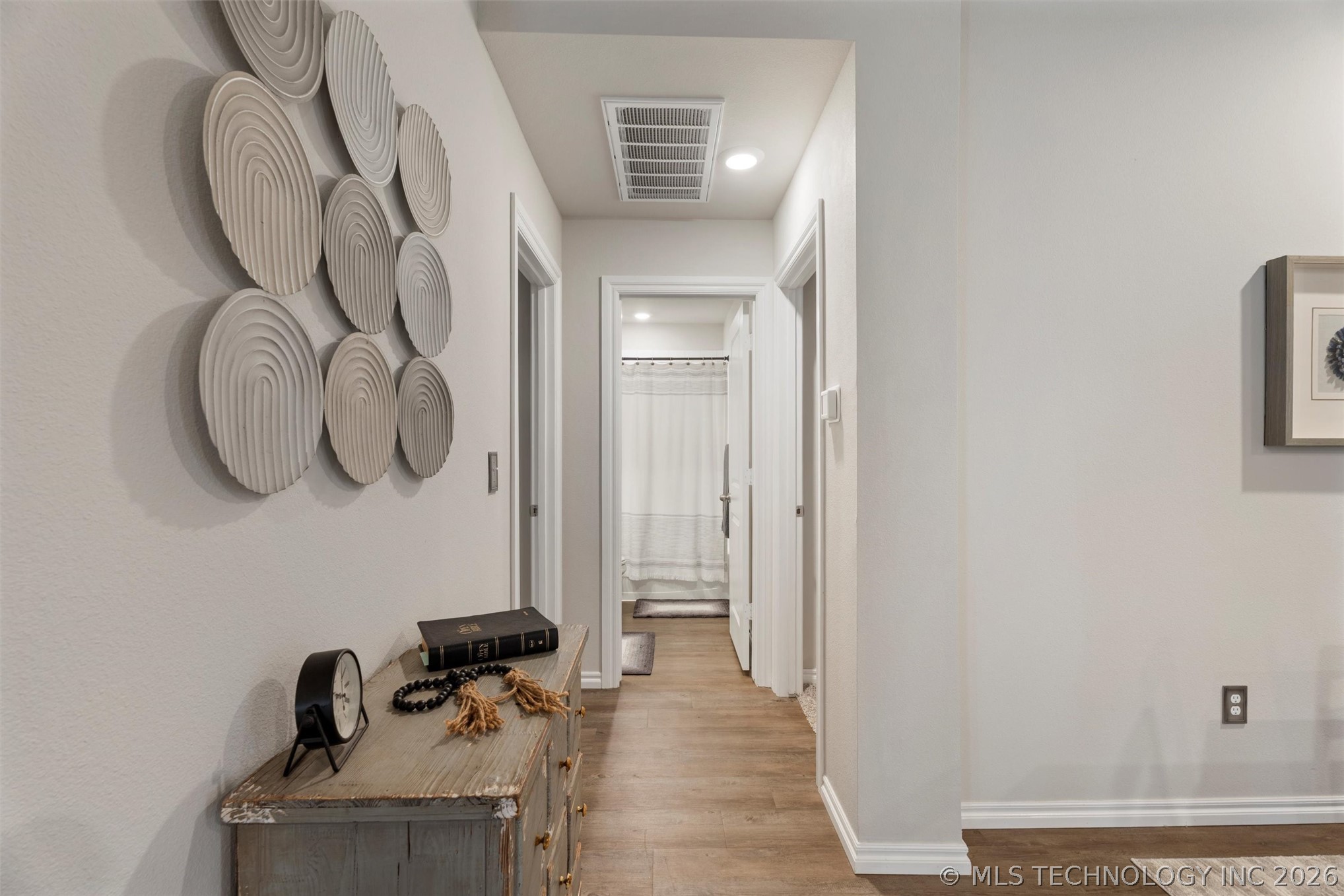 6423 Goldenrod Lane Property Photo 5