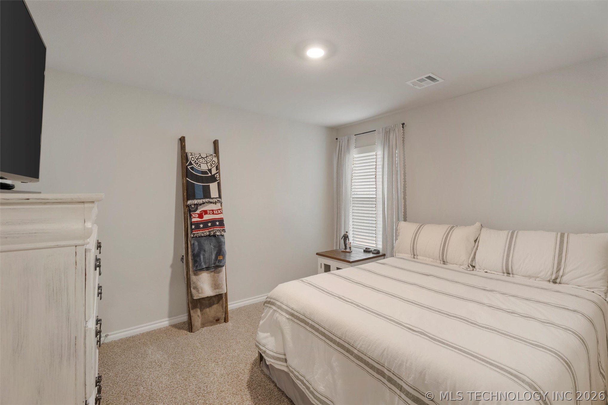 6423 Goldenrod Lane Property Photo 15