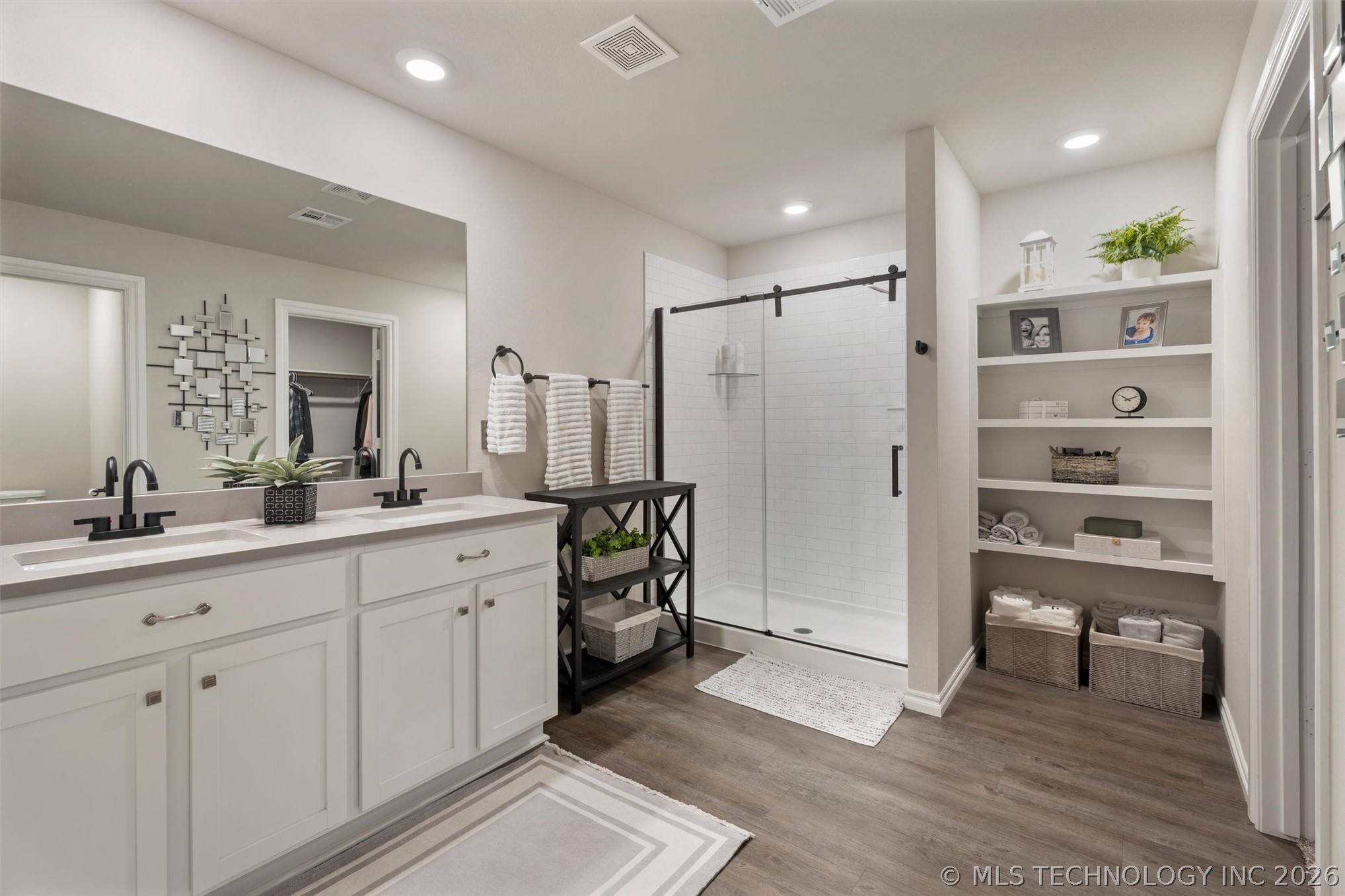 6423 Goldenrod Lane Property Photo 18