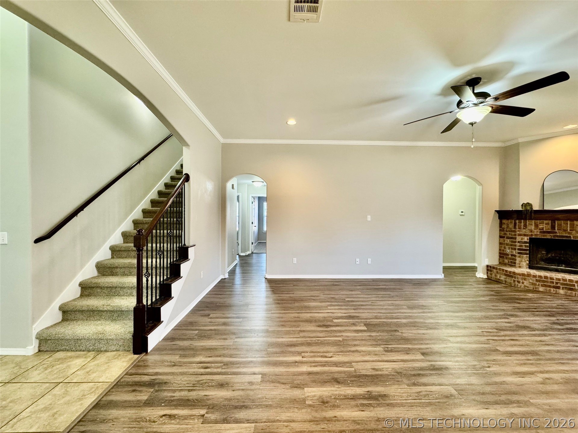 4405 N Oak Avenue Property Photo 11