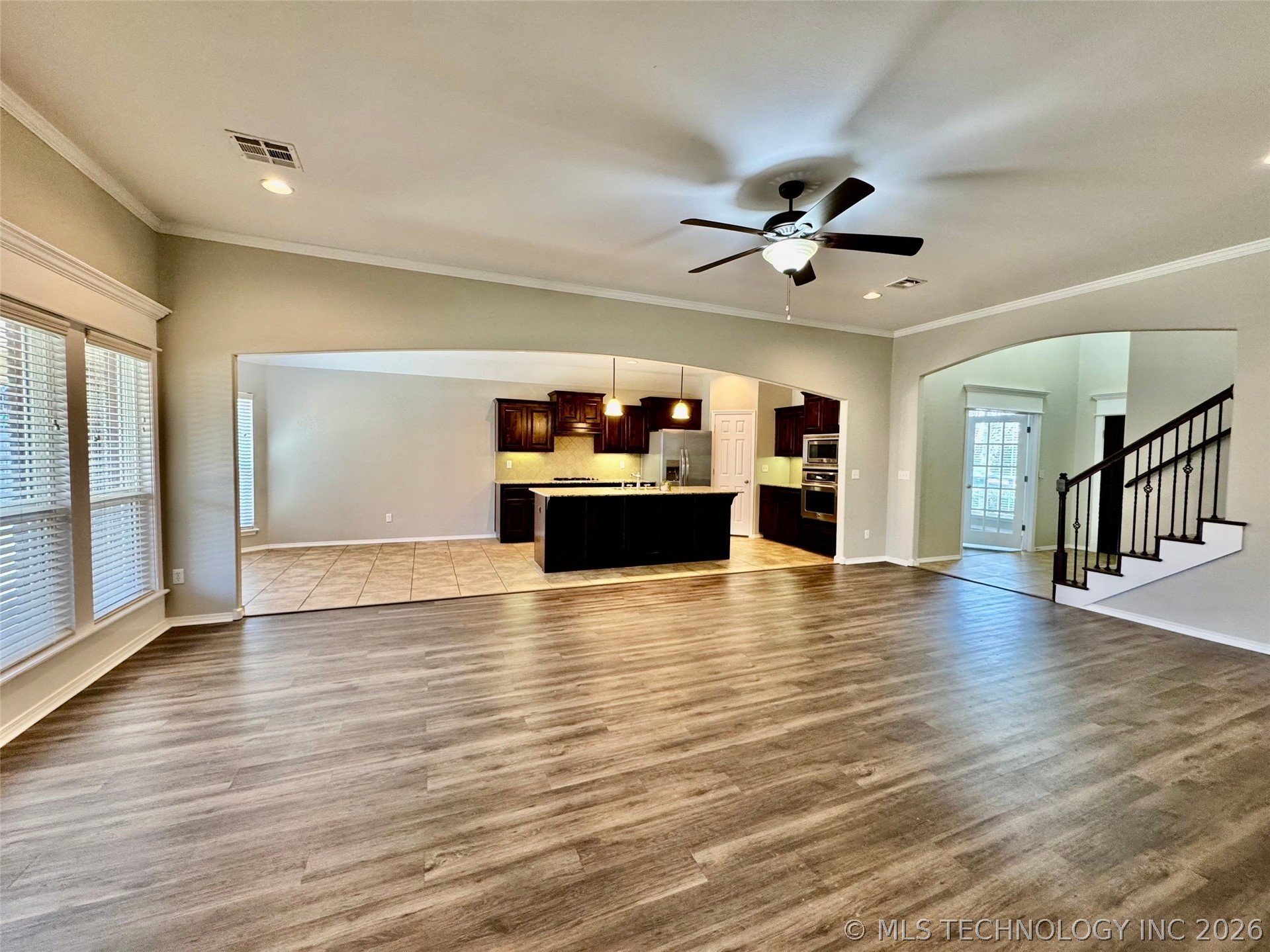 4405 N Oak Avenue Property Photo 15