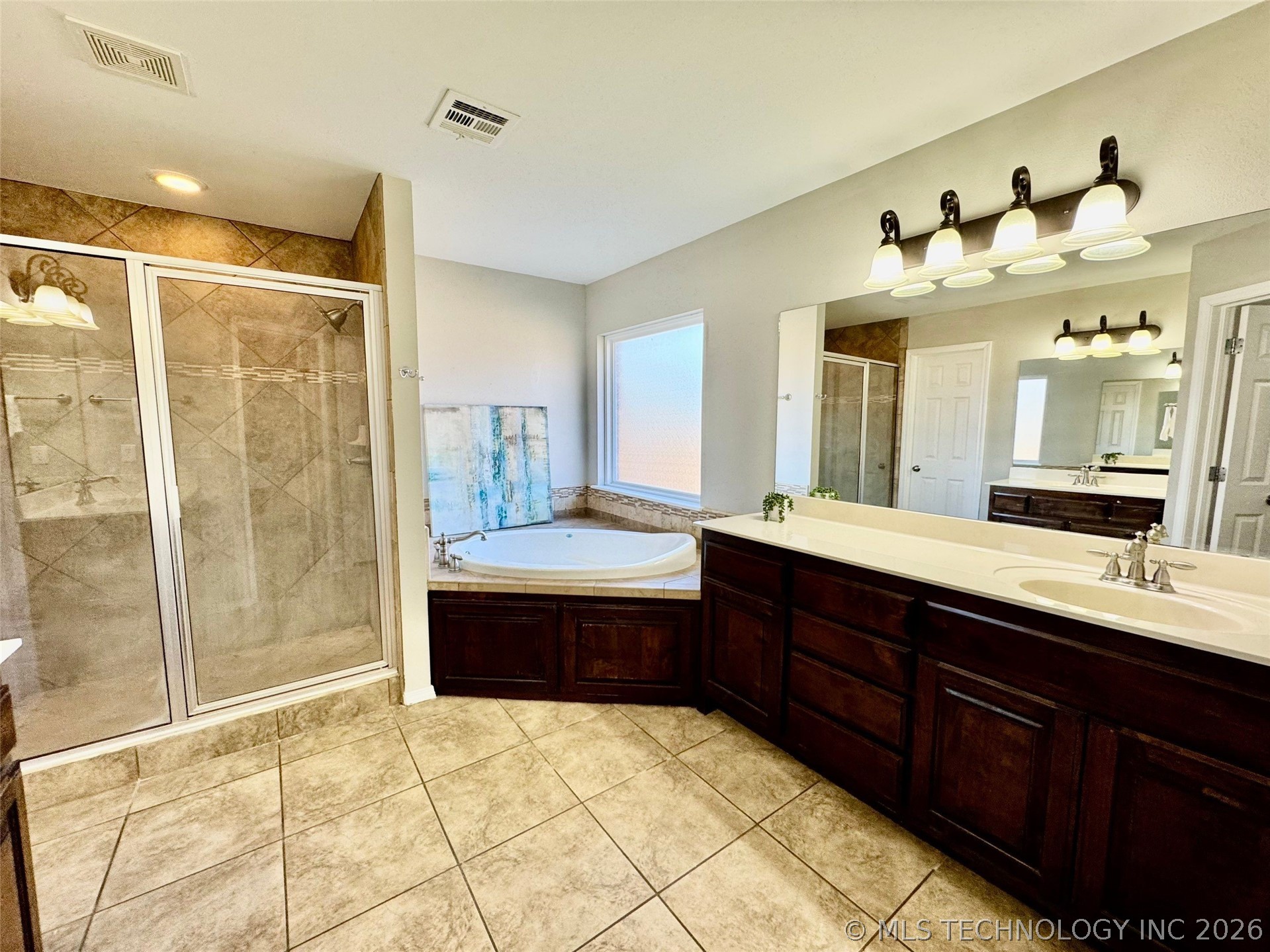 4405 N Oak Avenue Property Photo 25