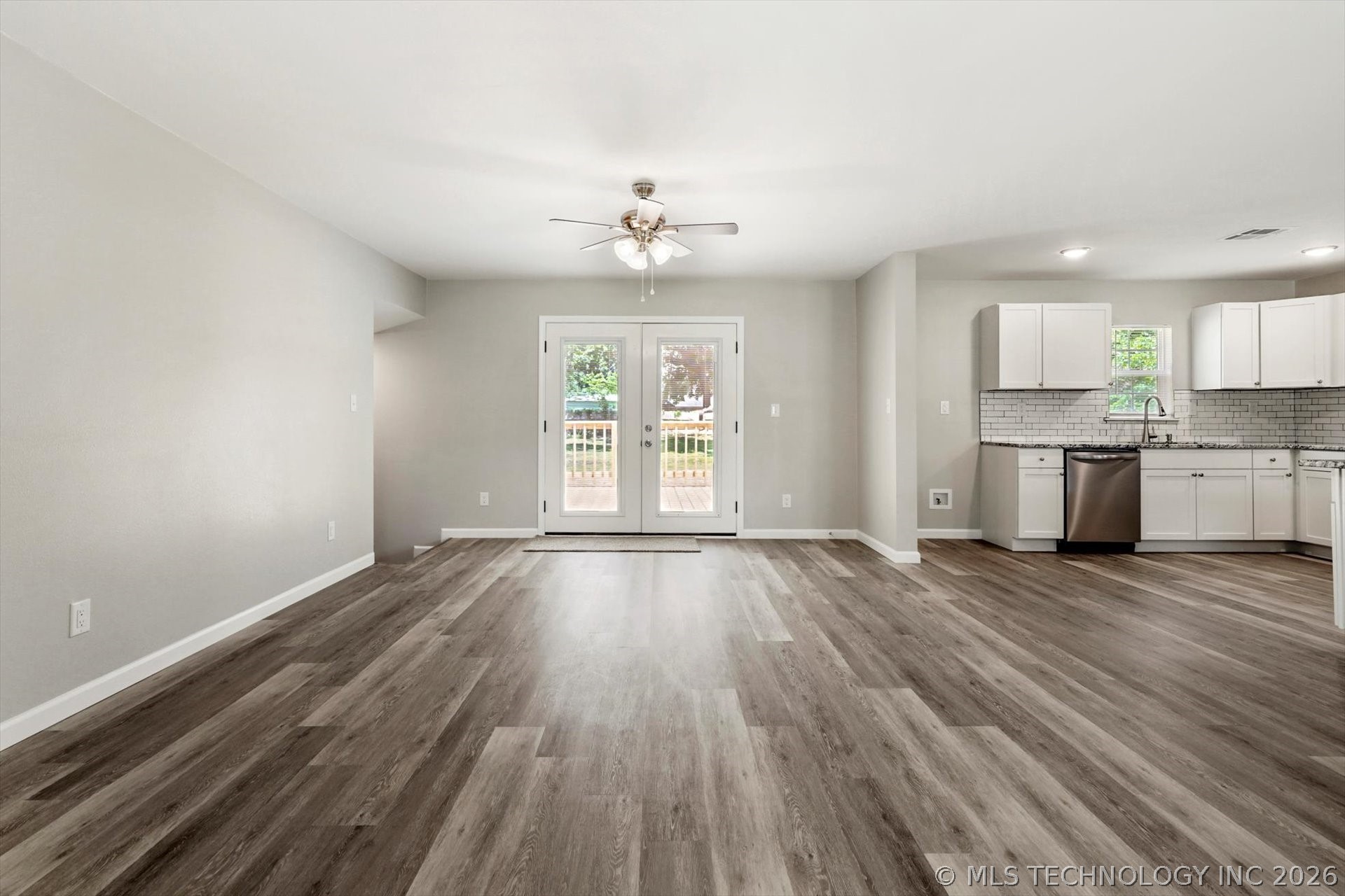 407 N Forest Street Property Photo 9