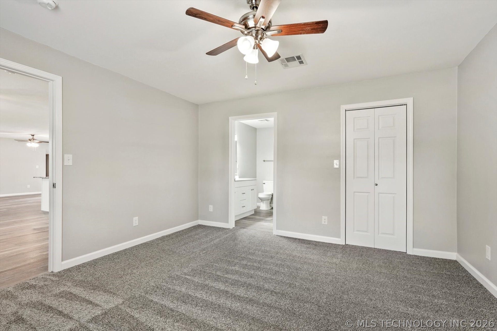 407 N Forest Street Property Photo 16