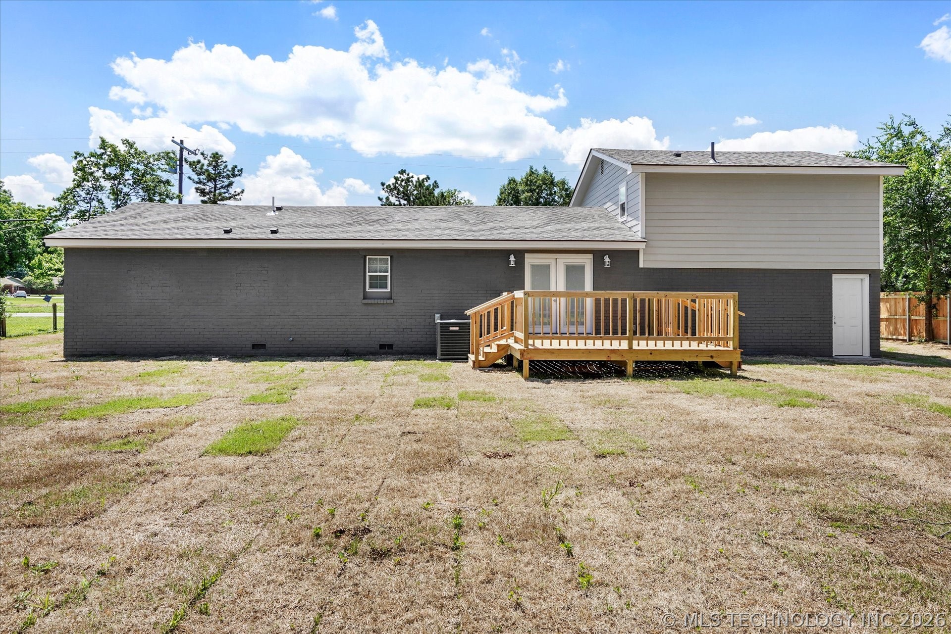 407 N Forest Street Property Photo 25
