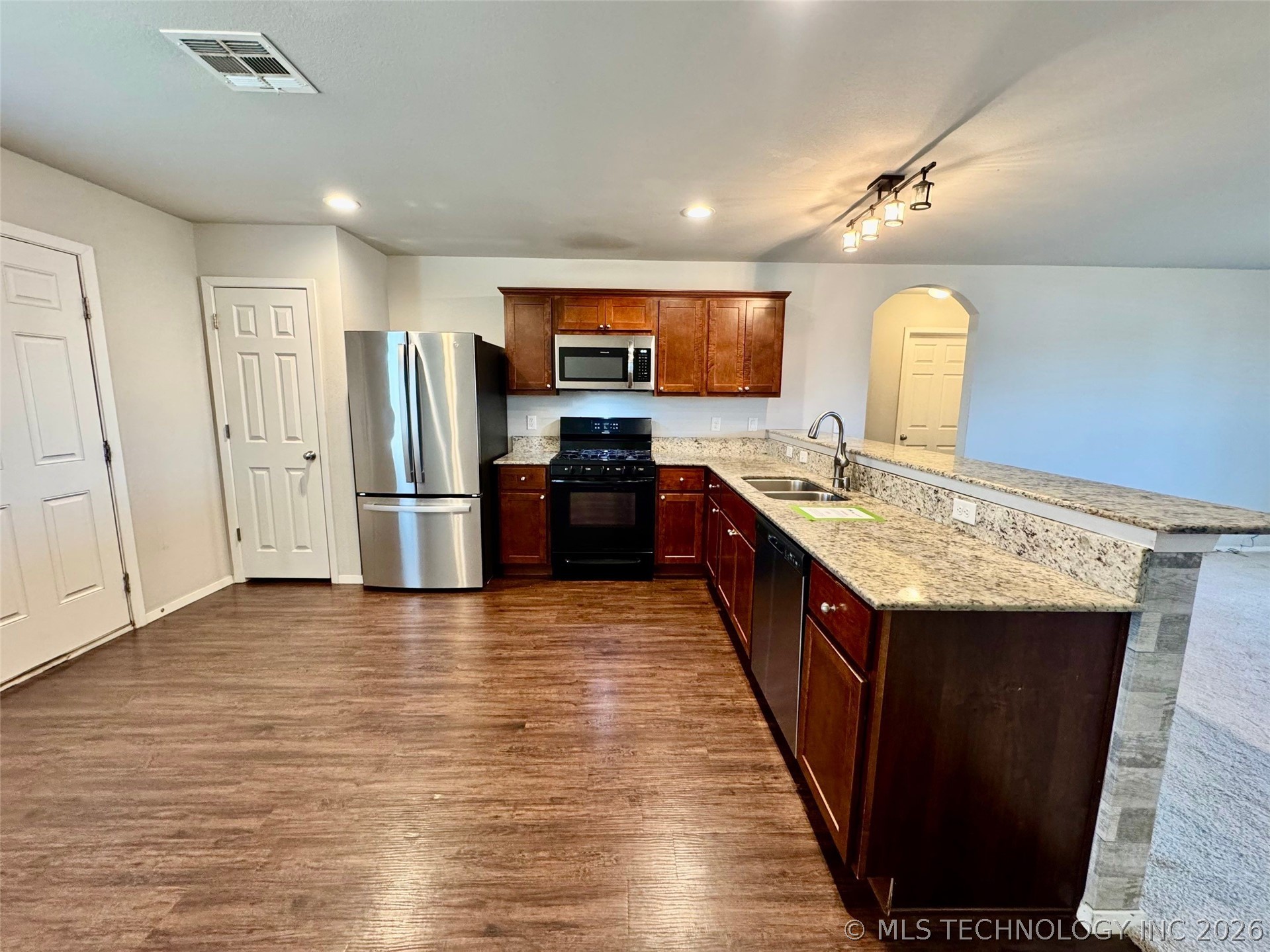 11427 S 239th East Avenue Property Photo 10