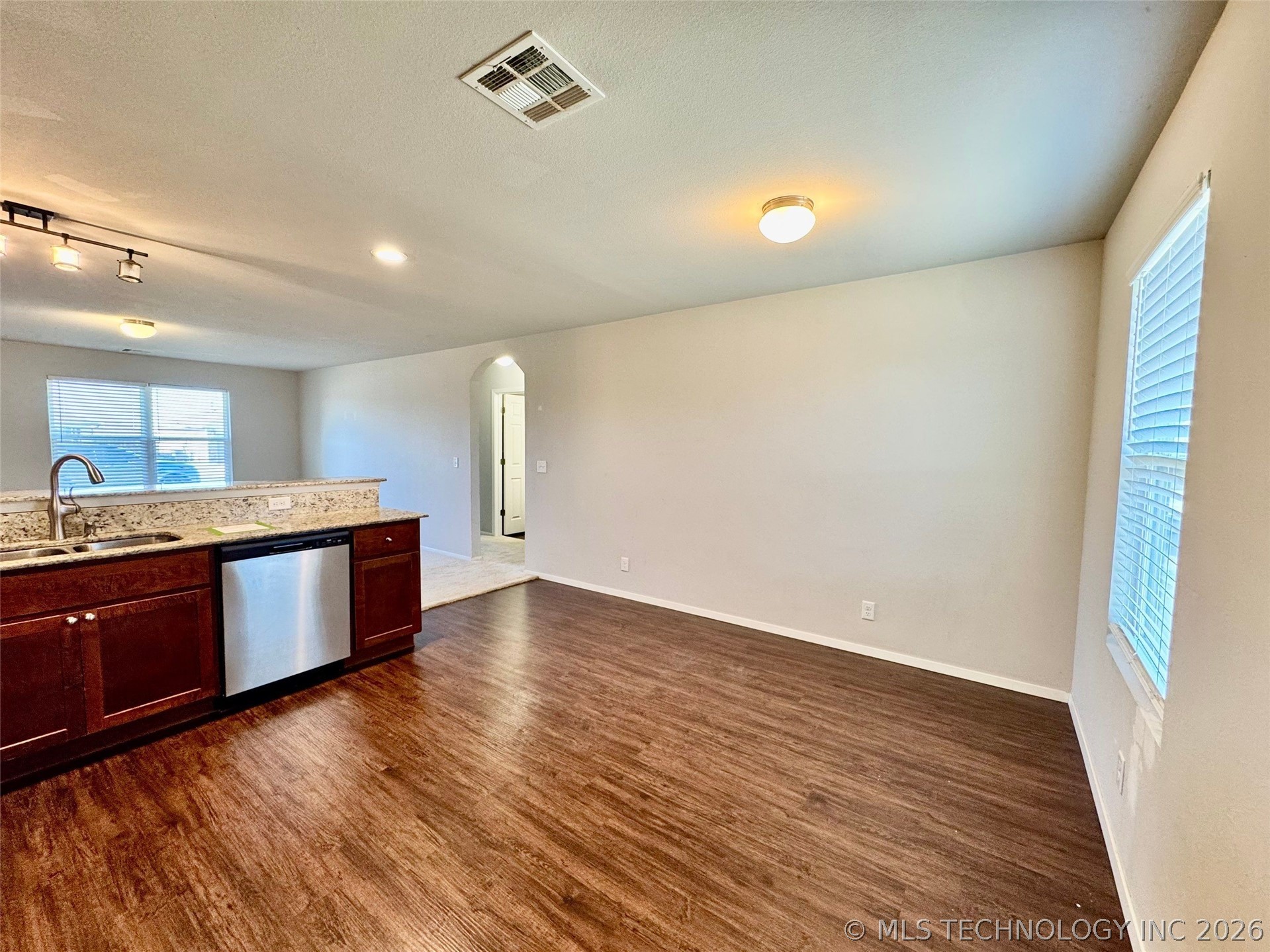 11427 S 239th East Avenue Property Photo 22