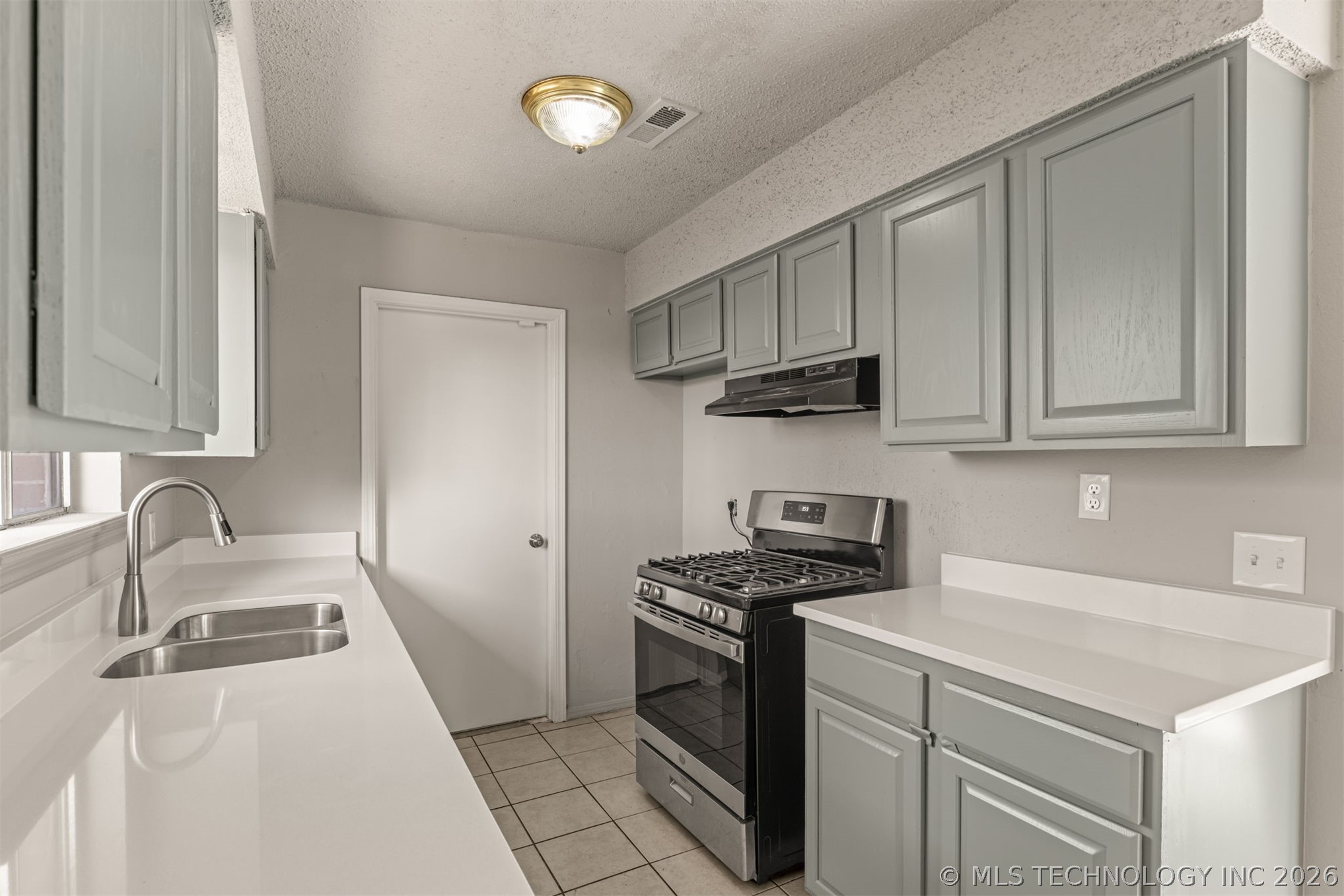 12444 E 13th Street Property Photo 12