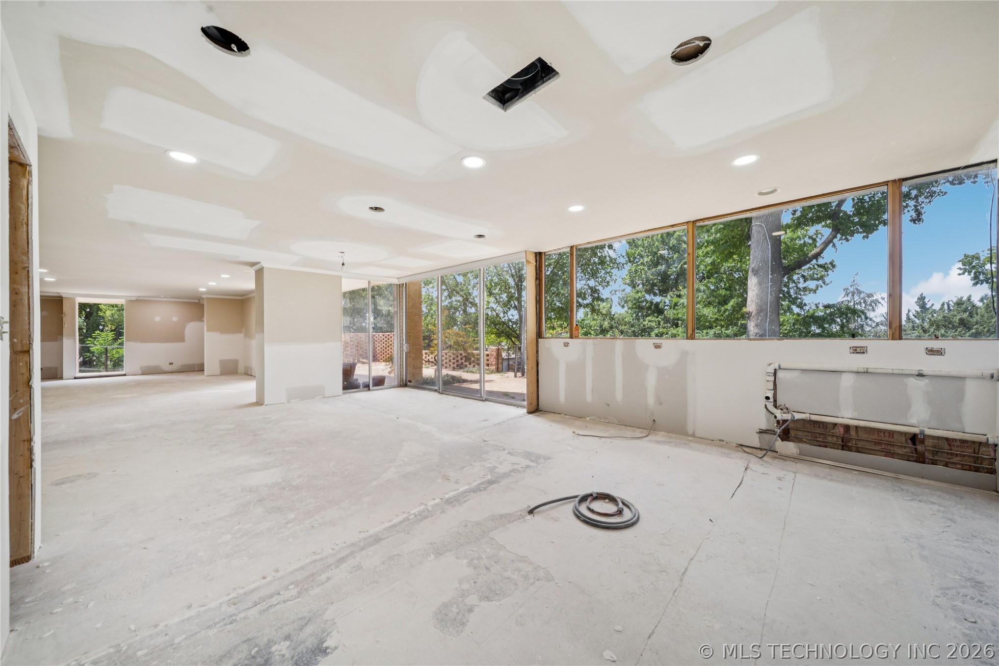 611 W 15th Street A-1 Property Photo 16