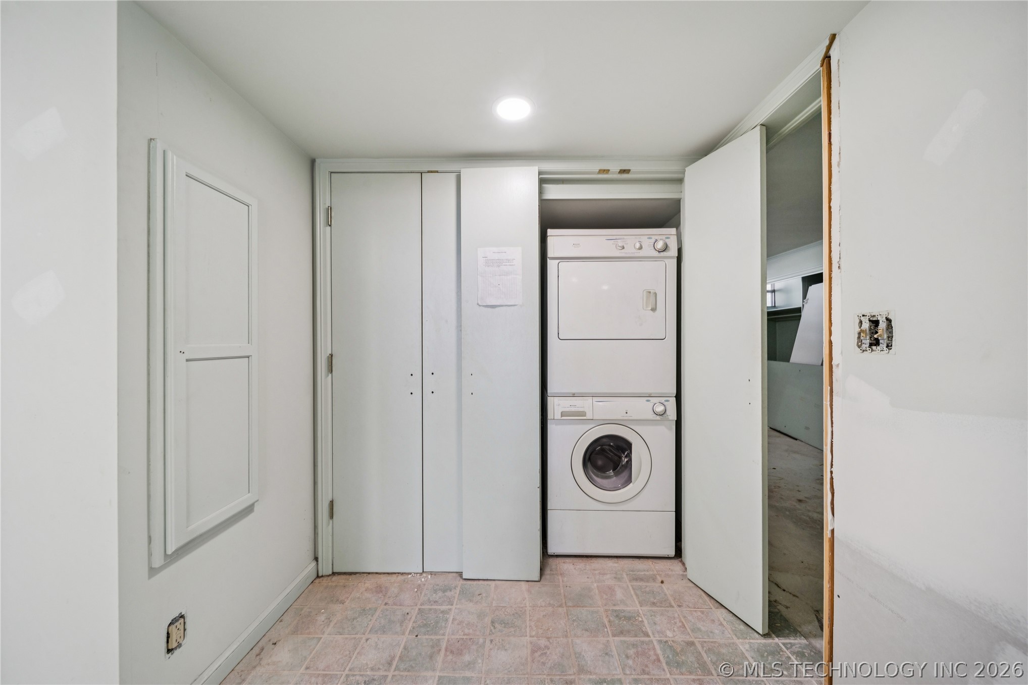 611 W 15th Street A-1 Property Photo 22