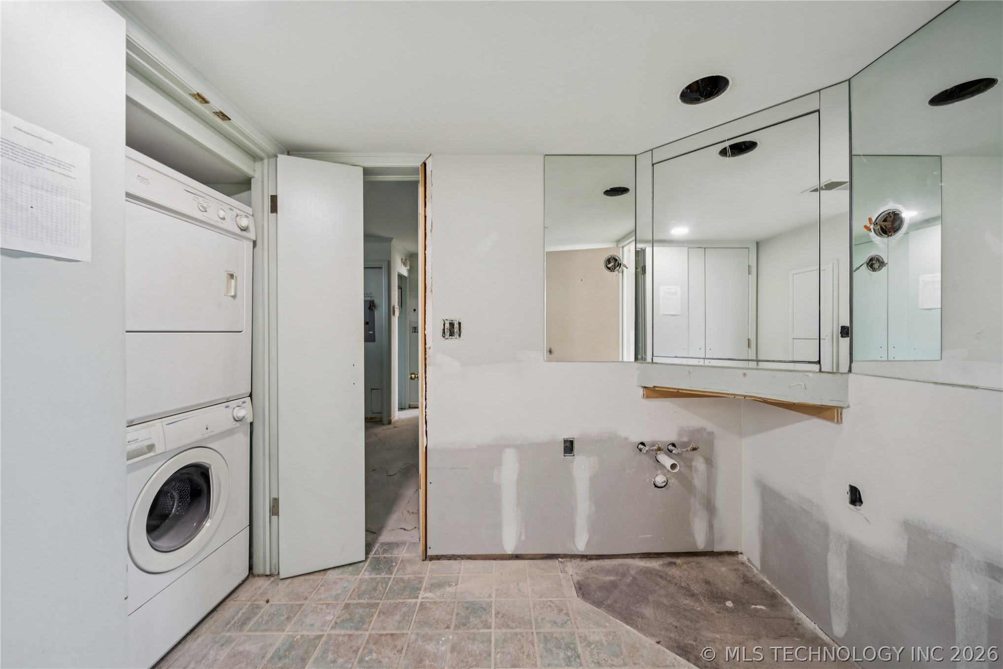 611 W 15th Street A-1 Property Photo 23
