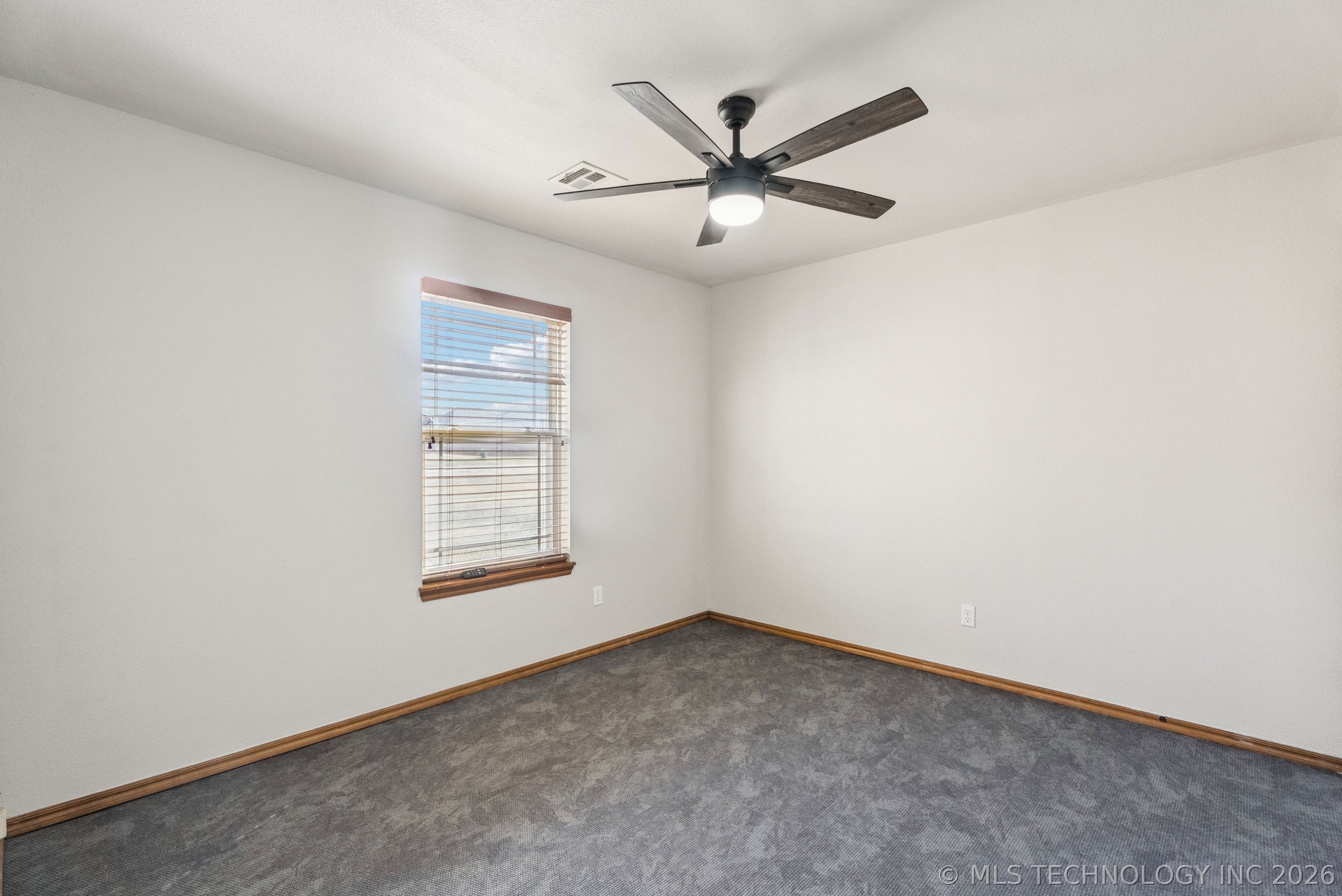 12914 N 39th East Place Property Photo 19