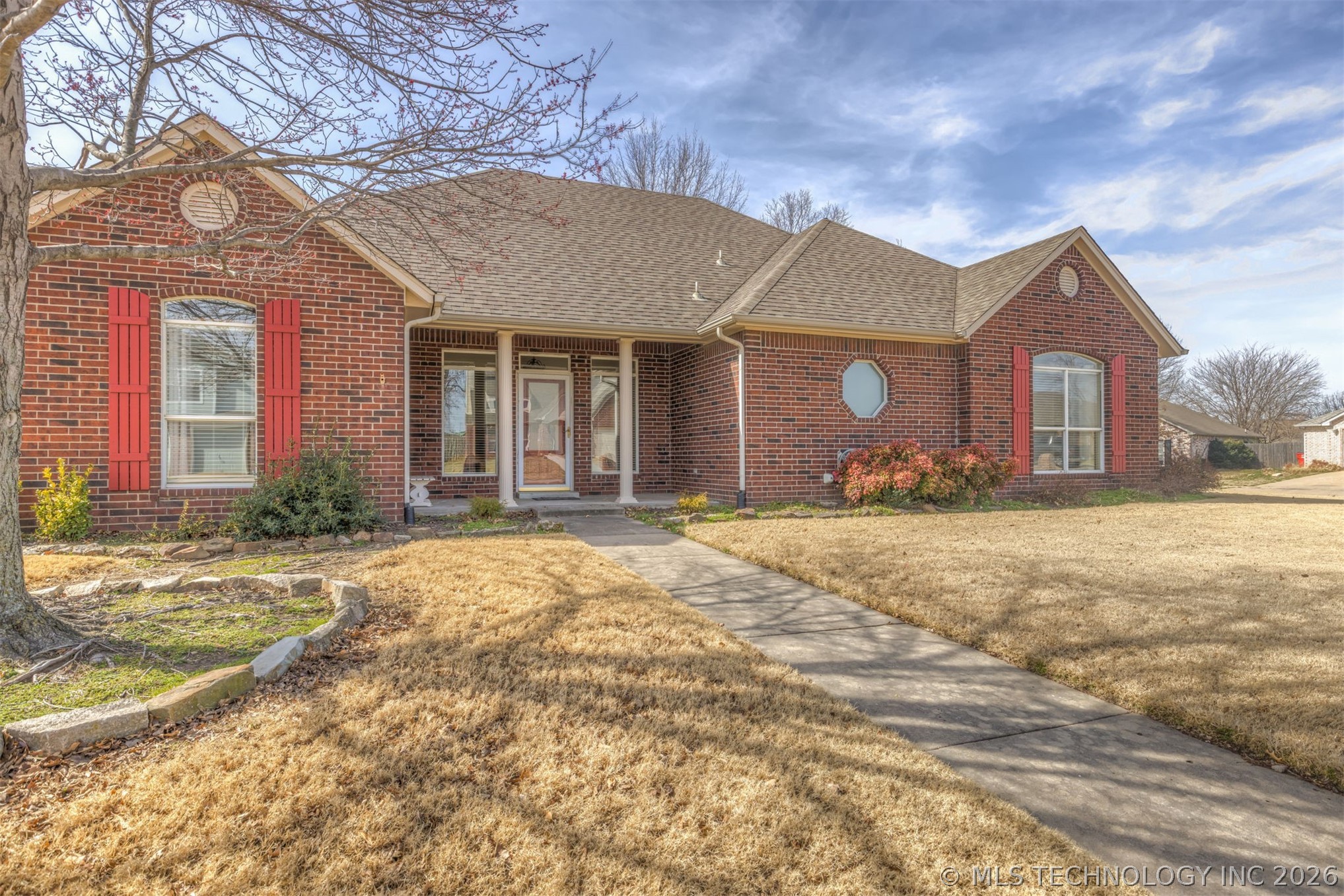 7916 N 125th East Avenue Property Photo 9