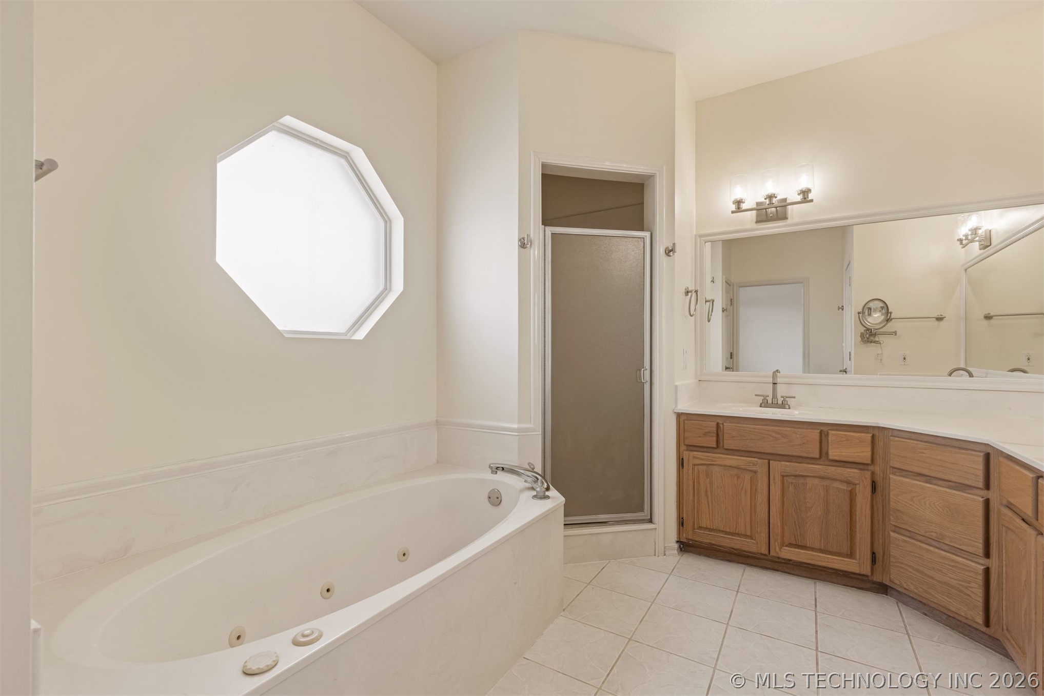 7916 N 125th East Avenue Property Photo 24