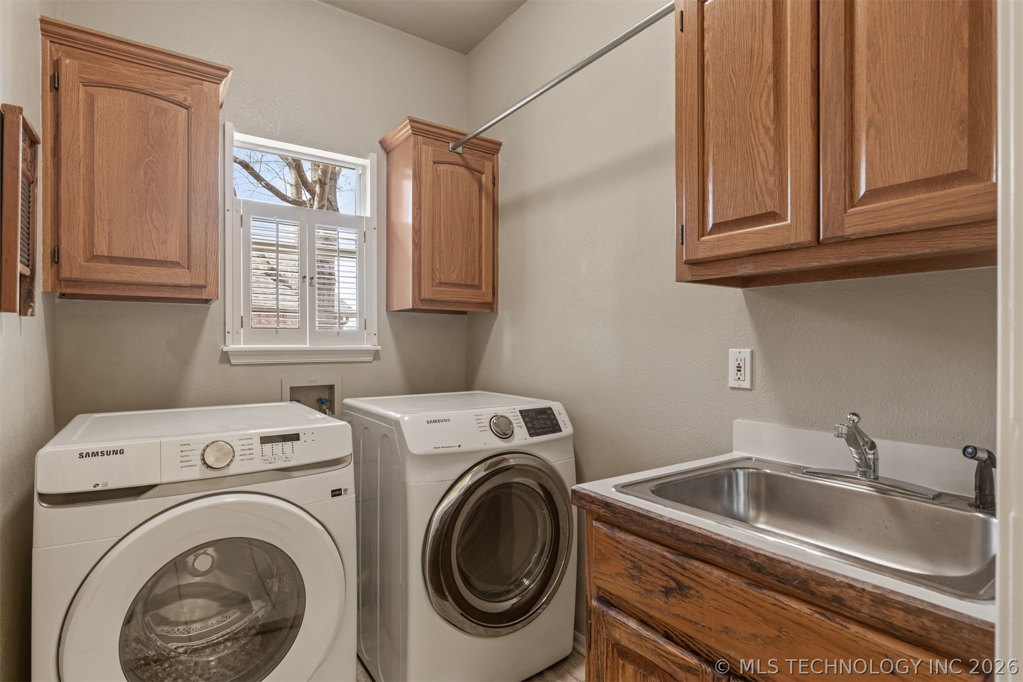 7916 N 125th East Avenue Property Photo 33