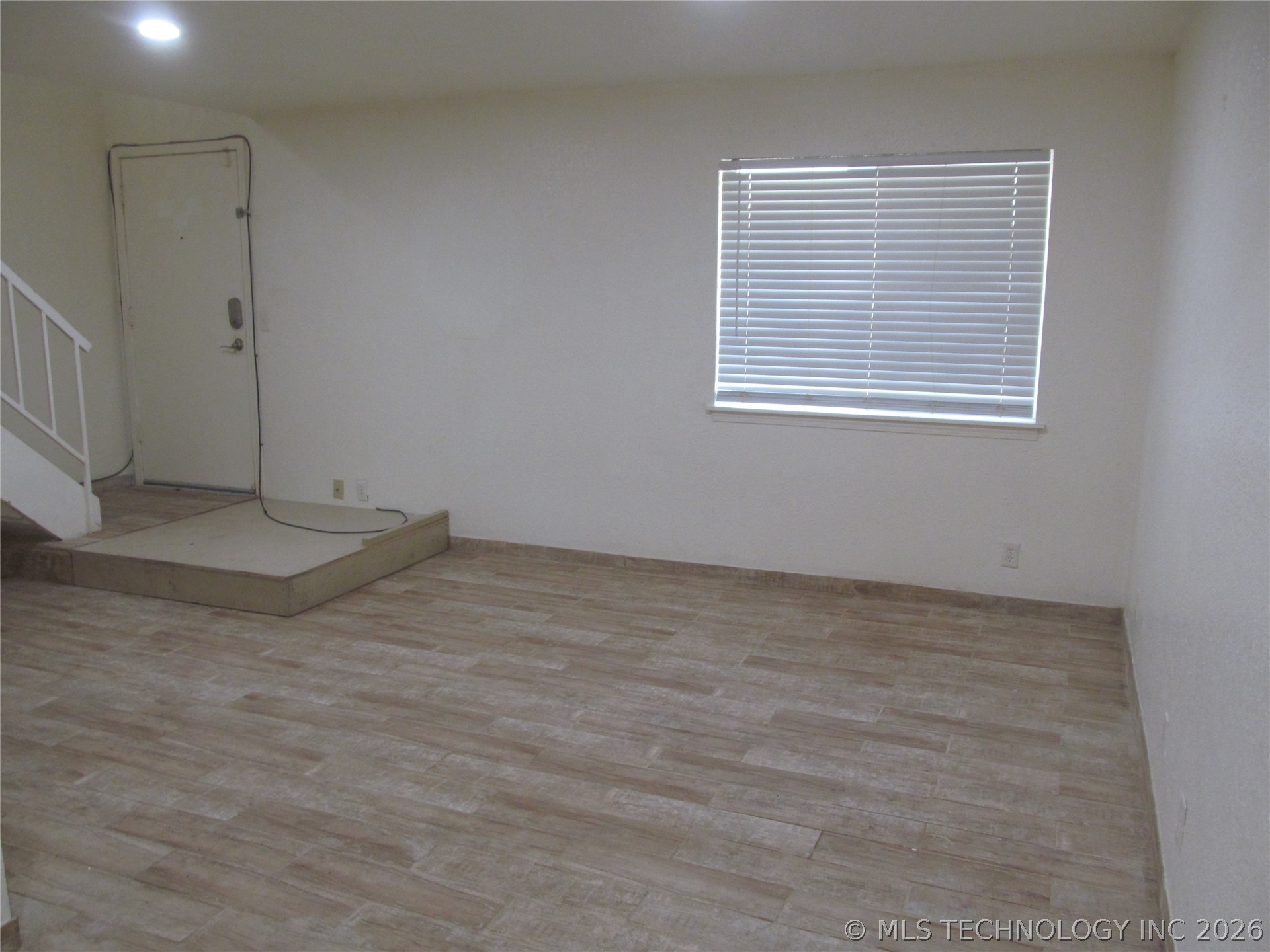 6618 S Zunis Avenue 210 Property Photo 5