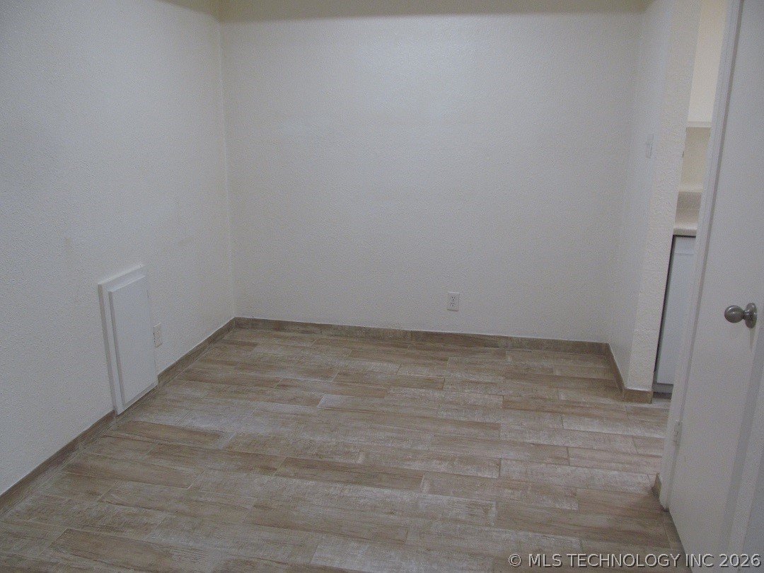 6618 S Zunis Avenue 210 Property Photo 9