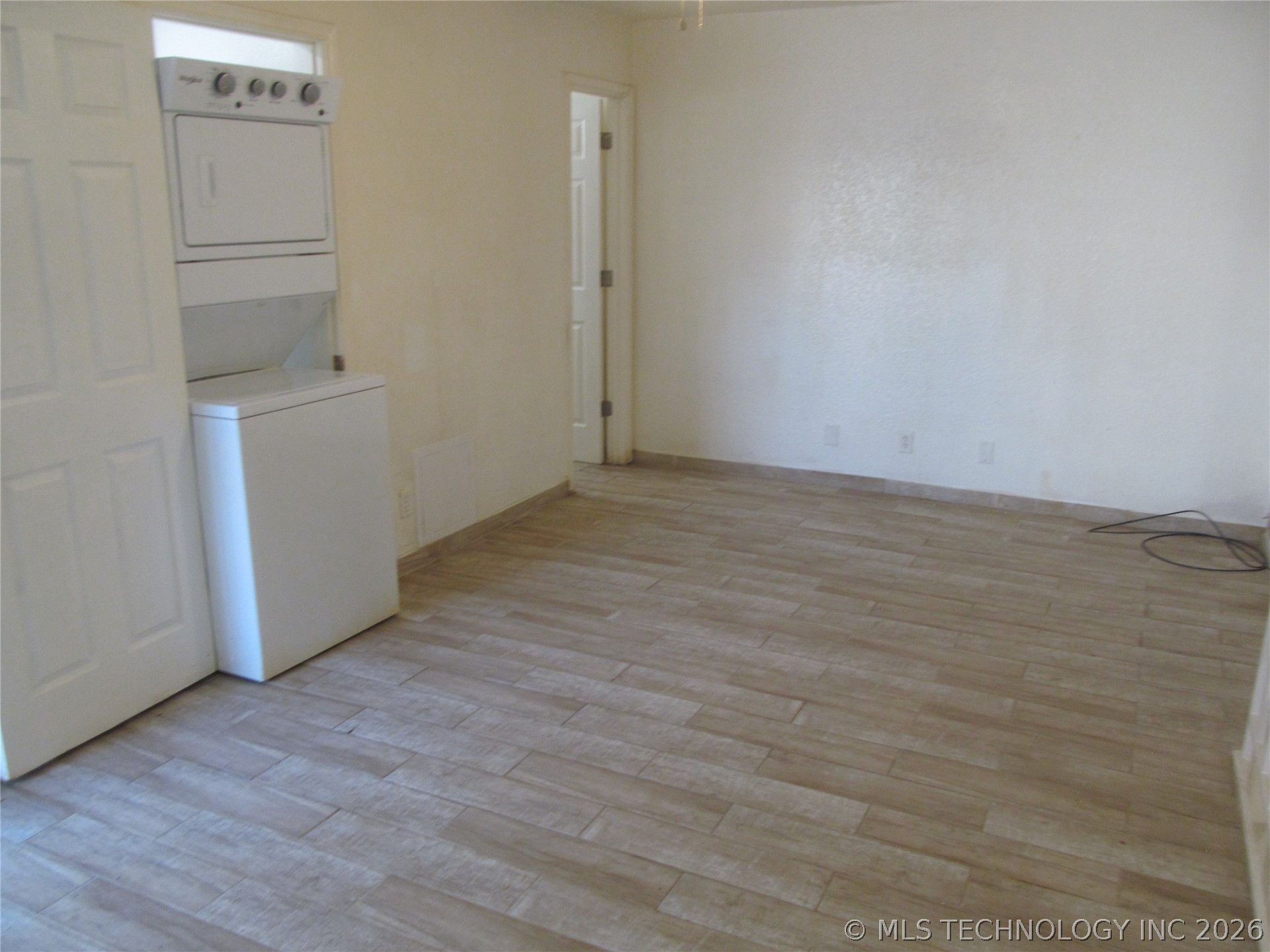 6618 S Zunis Avenue 210 Property Photo 15