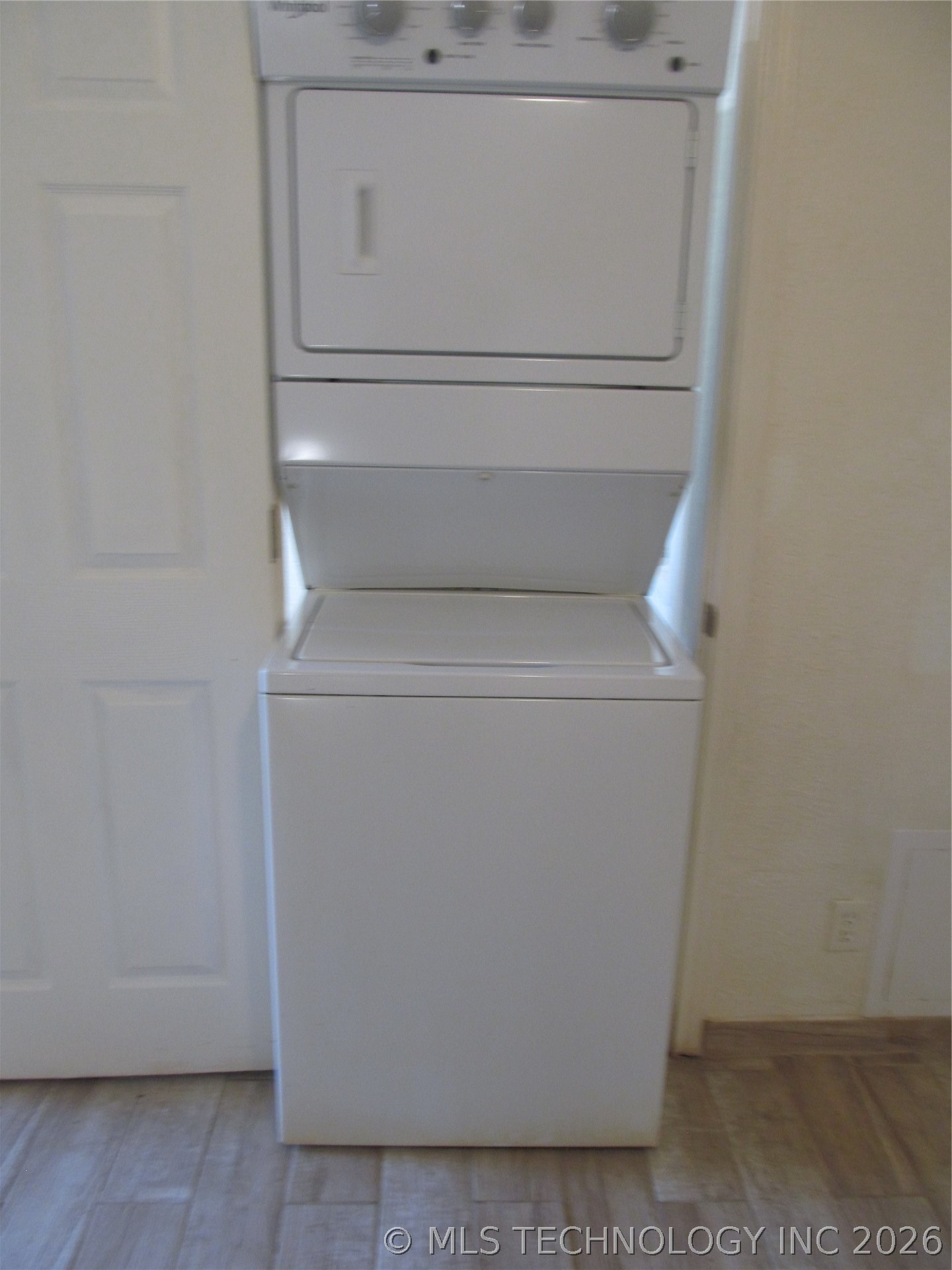 6618 S Zunis Avenue 210 Property Photo 16