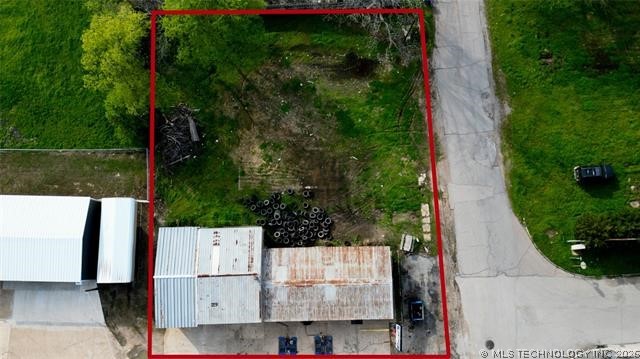 1019 S Mississippi Property Photo 4