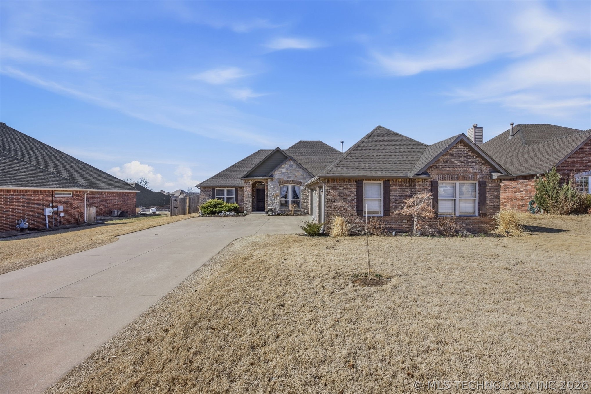 4708 N Narcissus Avenue Property Photo 2