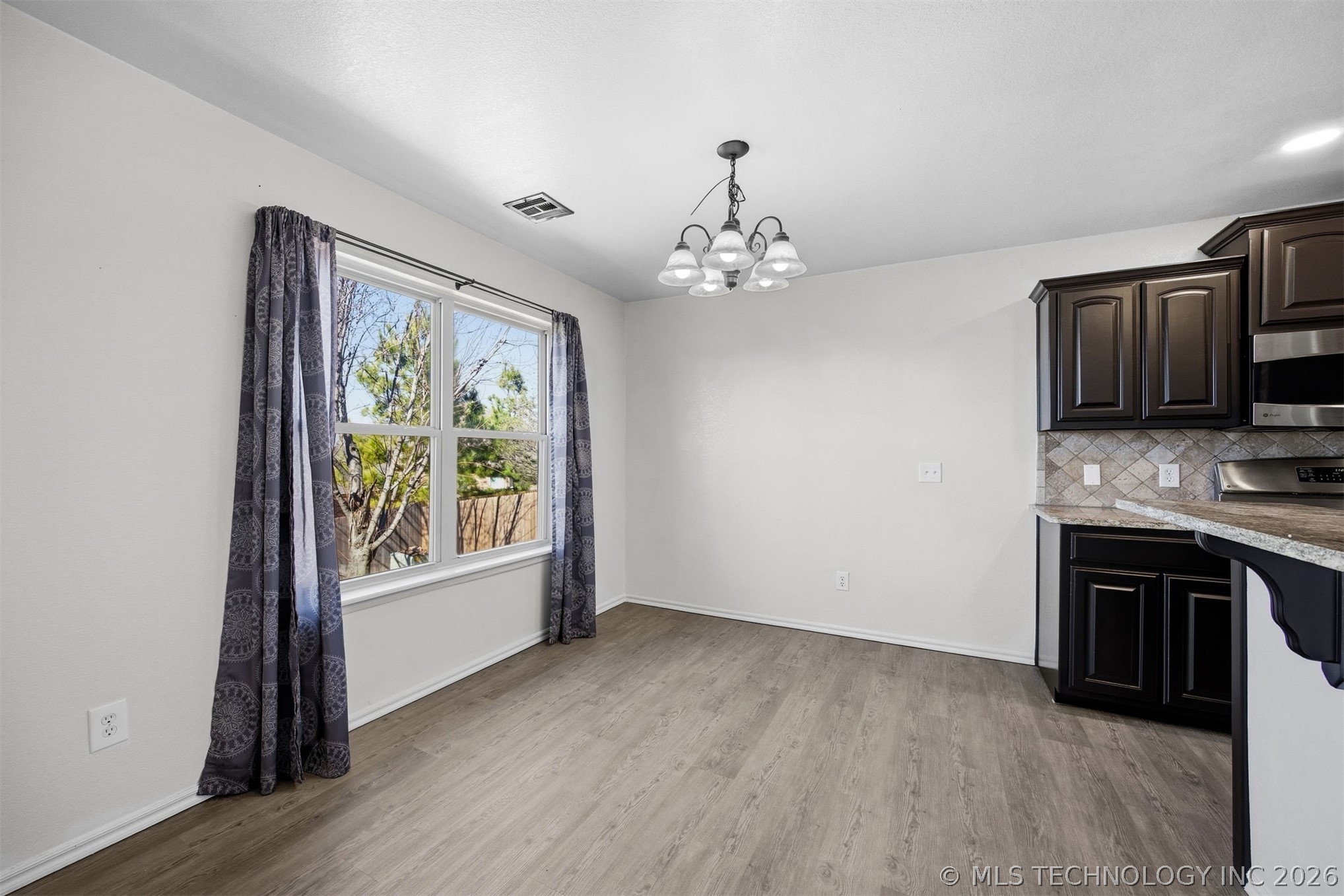 4708 N Narcissus Avenue Property Photo 11