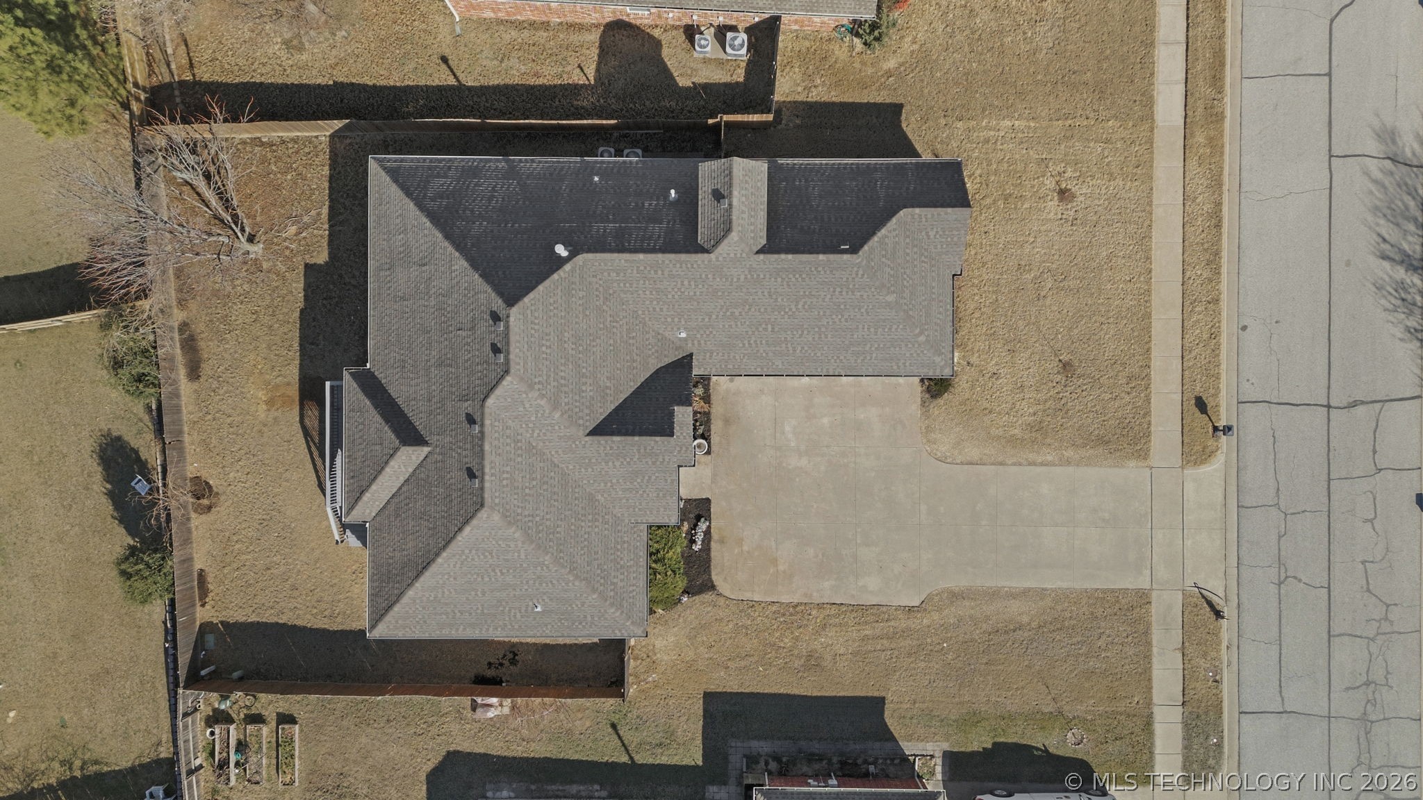 4708 N Narcissus Avenue Property Photo 61