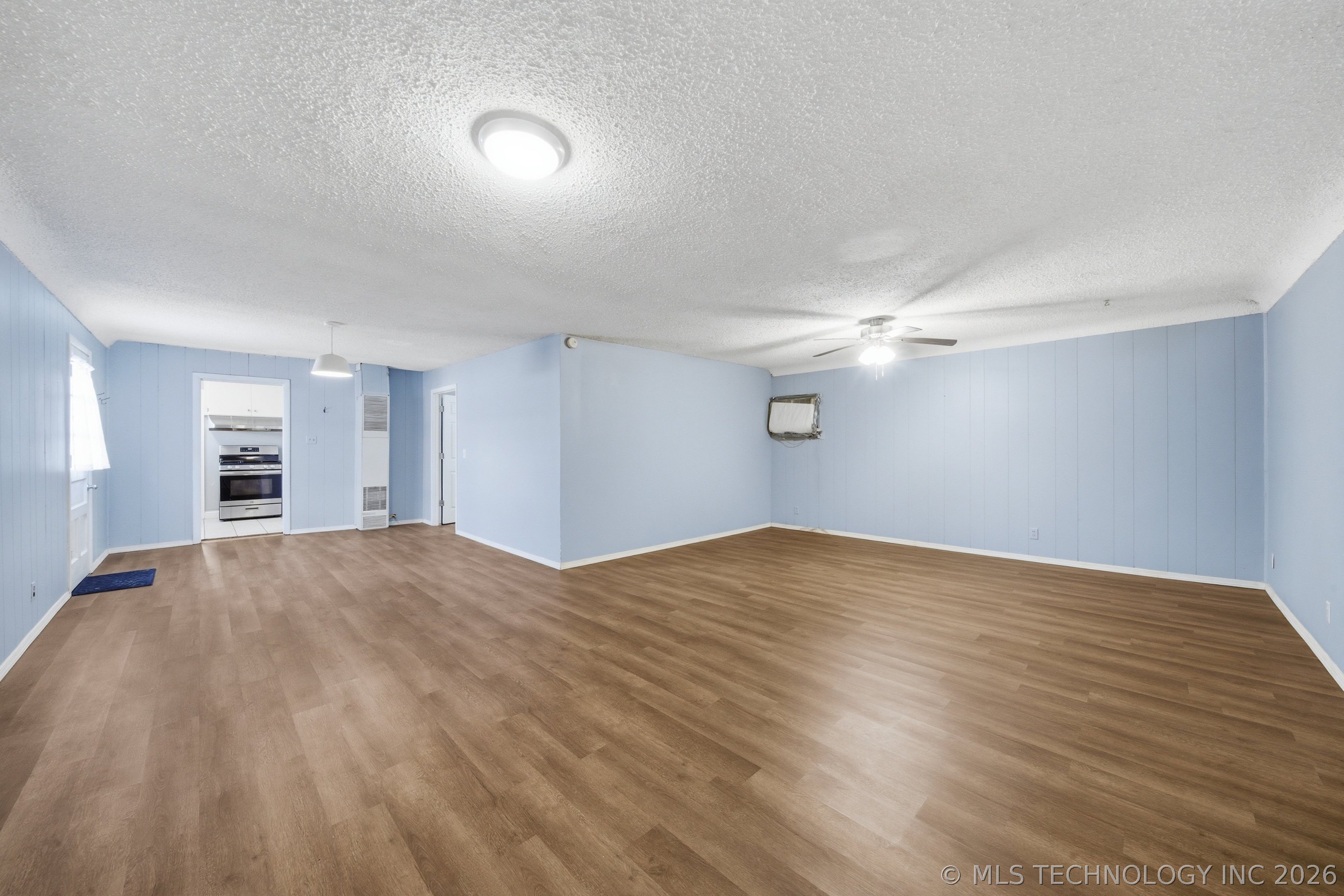 1633 S Maple Avenue Property Photo 15