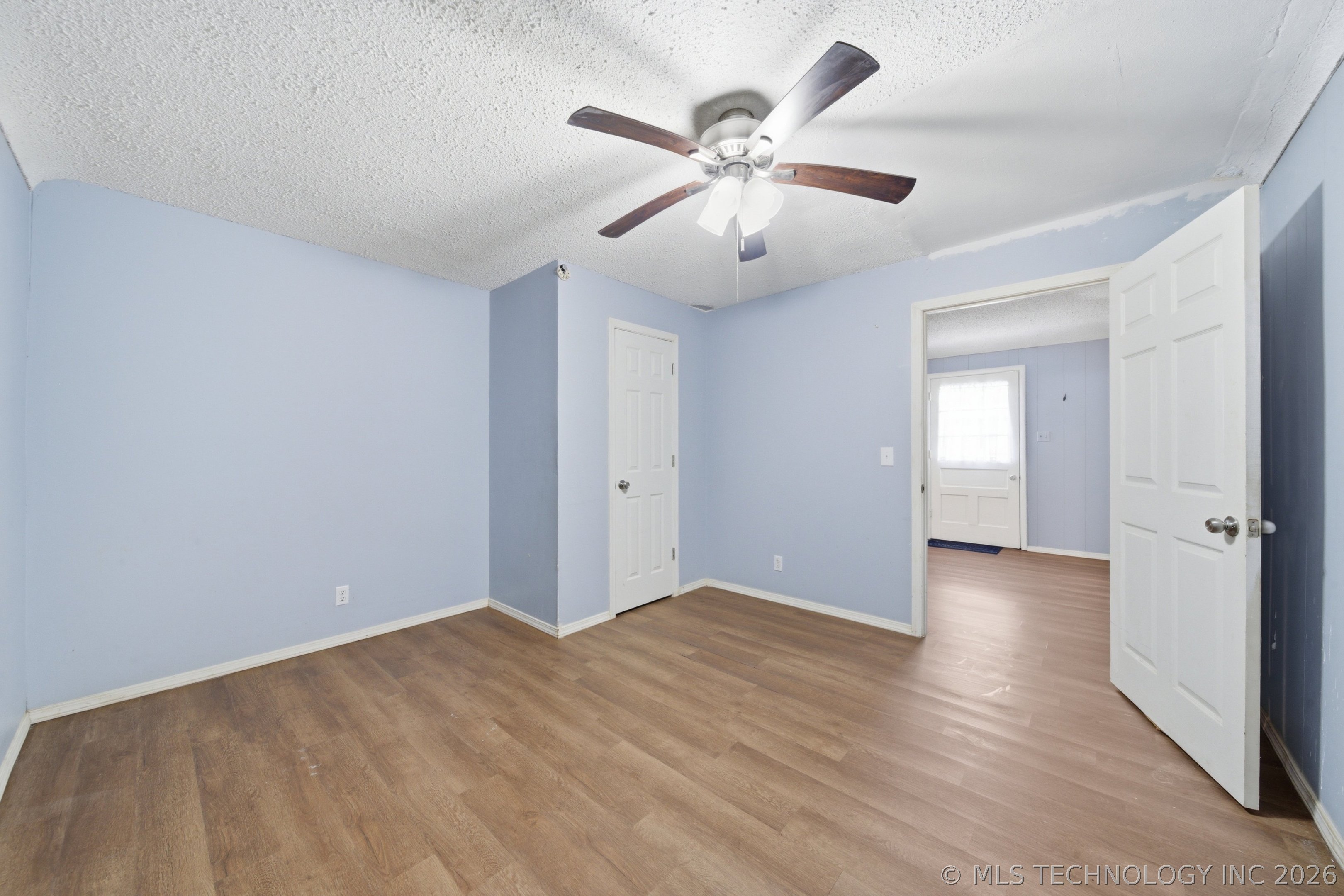 1633 S Maple Avenue Property Photo 18