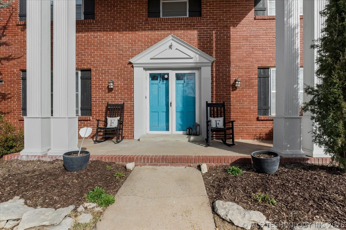 6751 S 71st East Avenue Property Photo 3