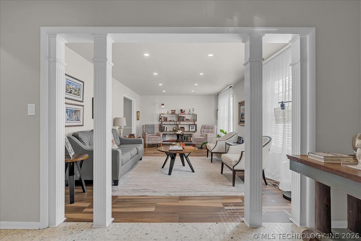 6751 S 71st East Avenue Property Photo 12