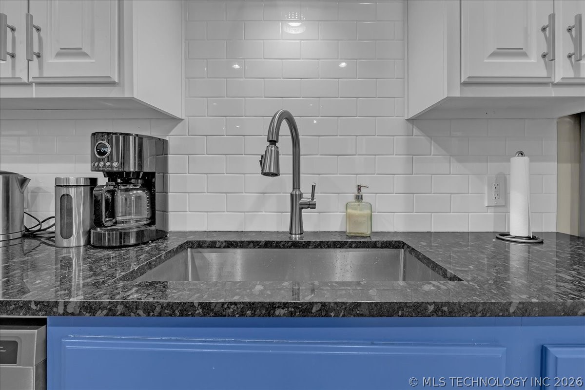 6751 S 71st East Avenue Property Photo 24