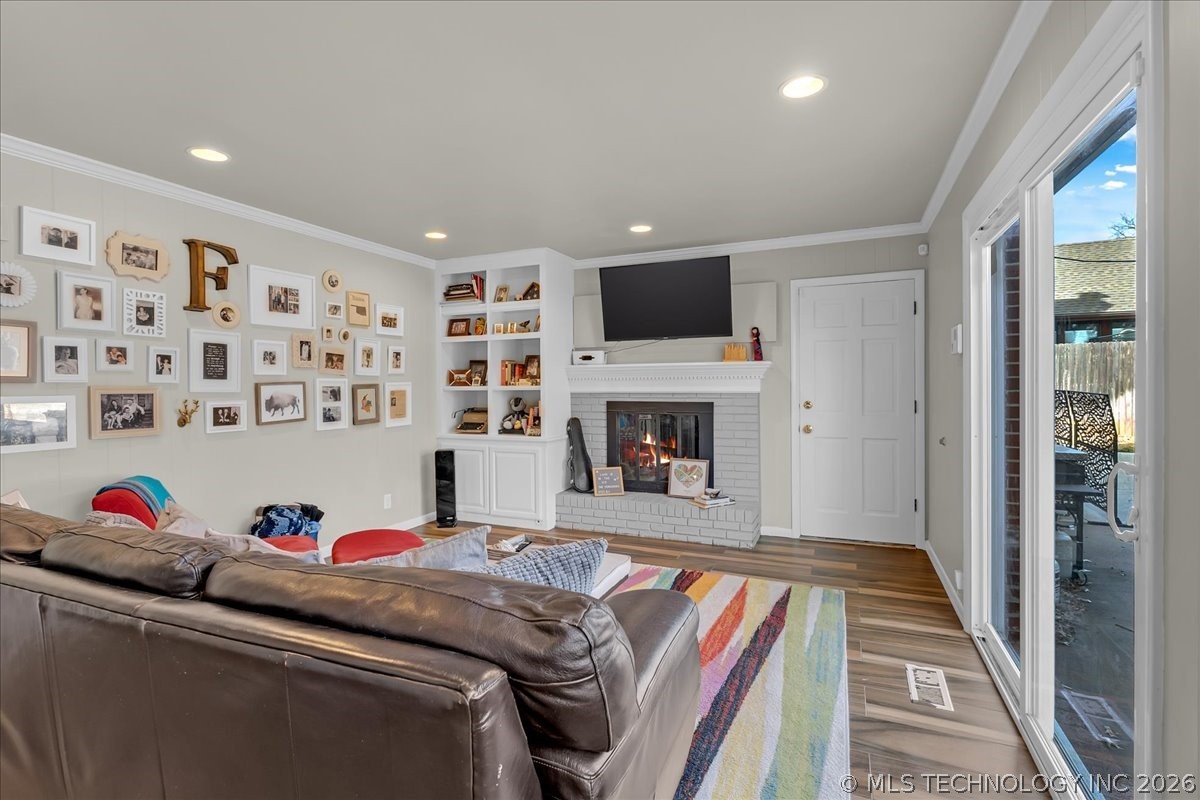 6751 S 71st East Avenue Property Photo 32