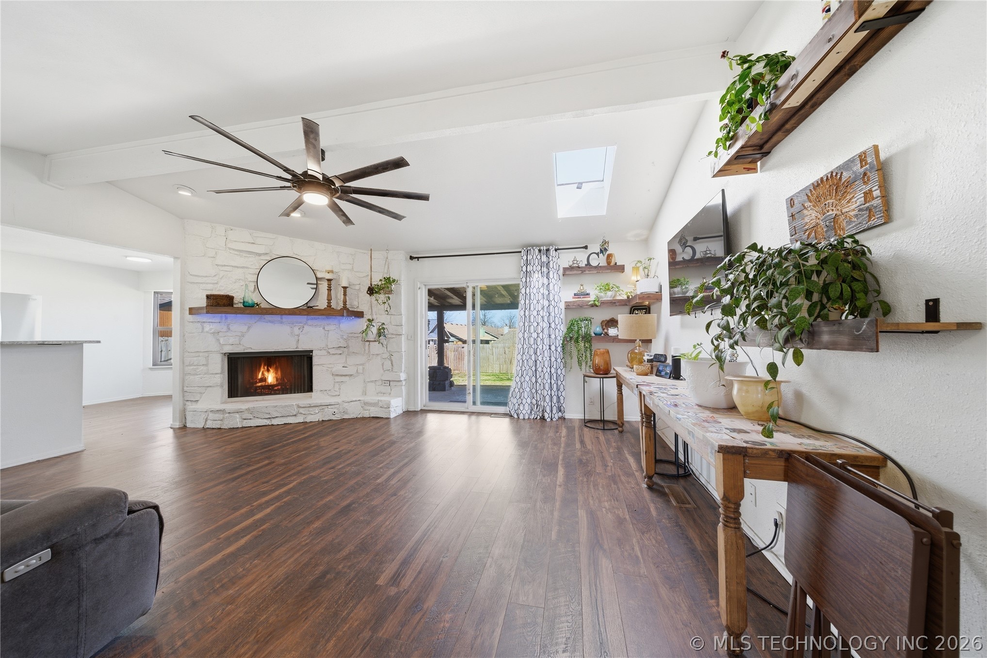 411 Overholt Drive Property Photo 8