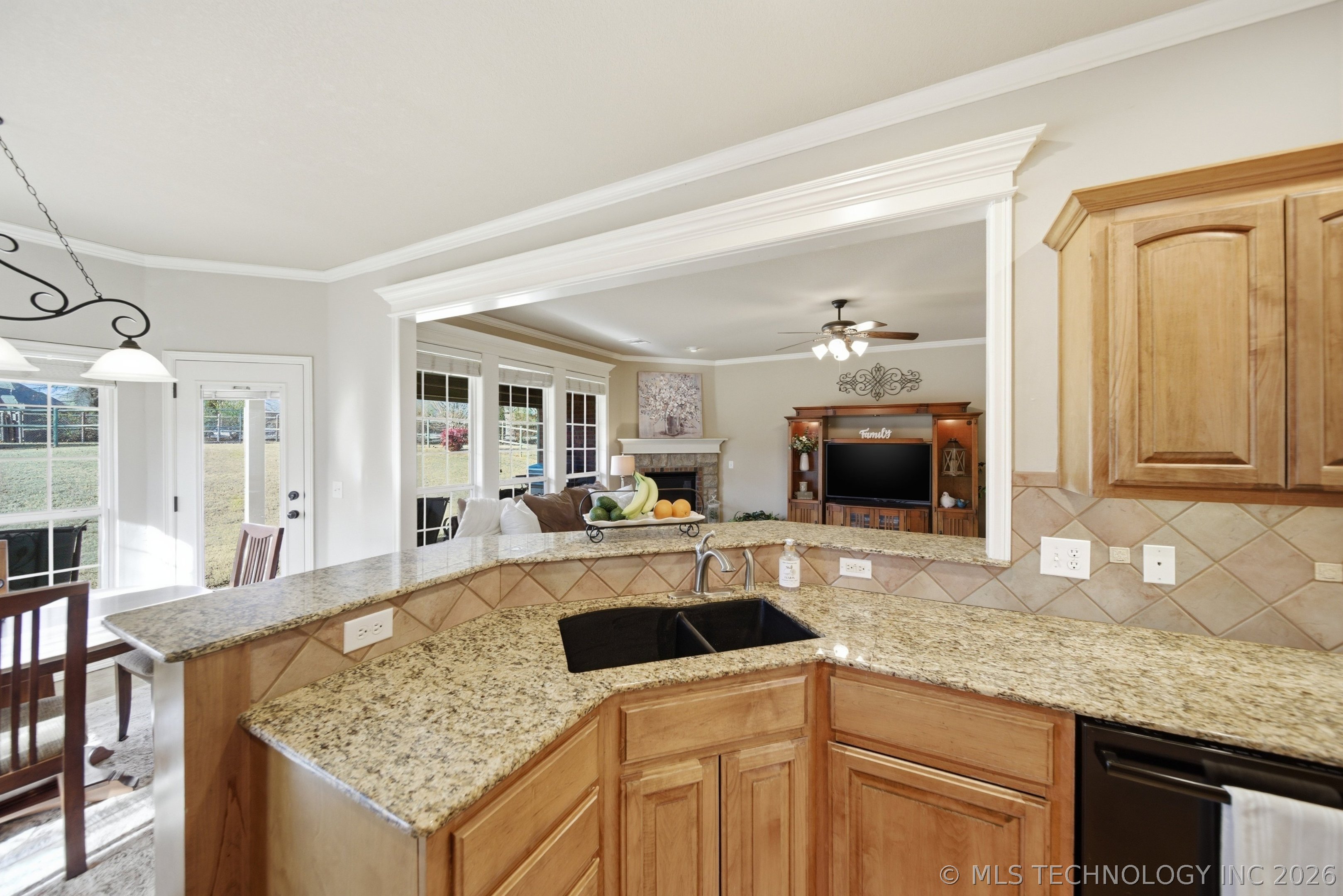 11002 S Madison Street Property Photo 16