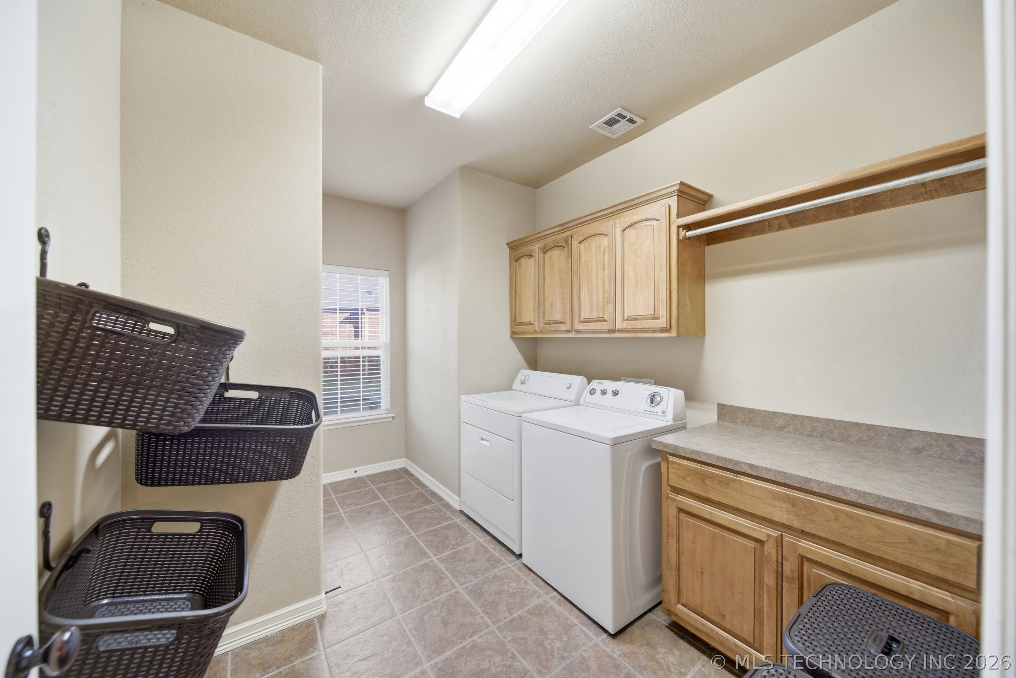 11002 S Madison Street Property Photo 29